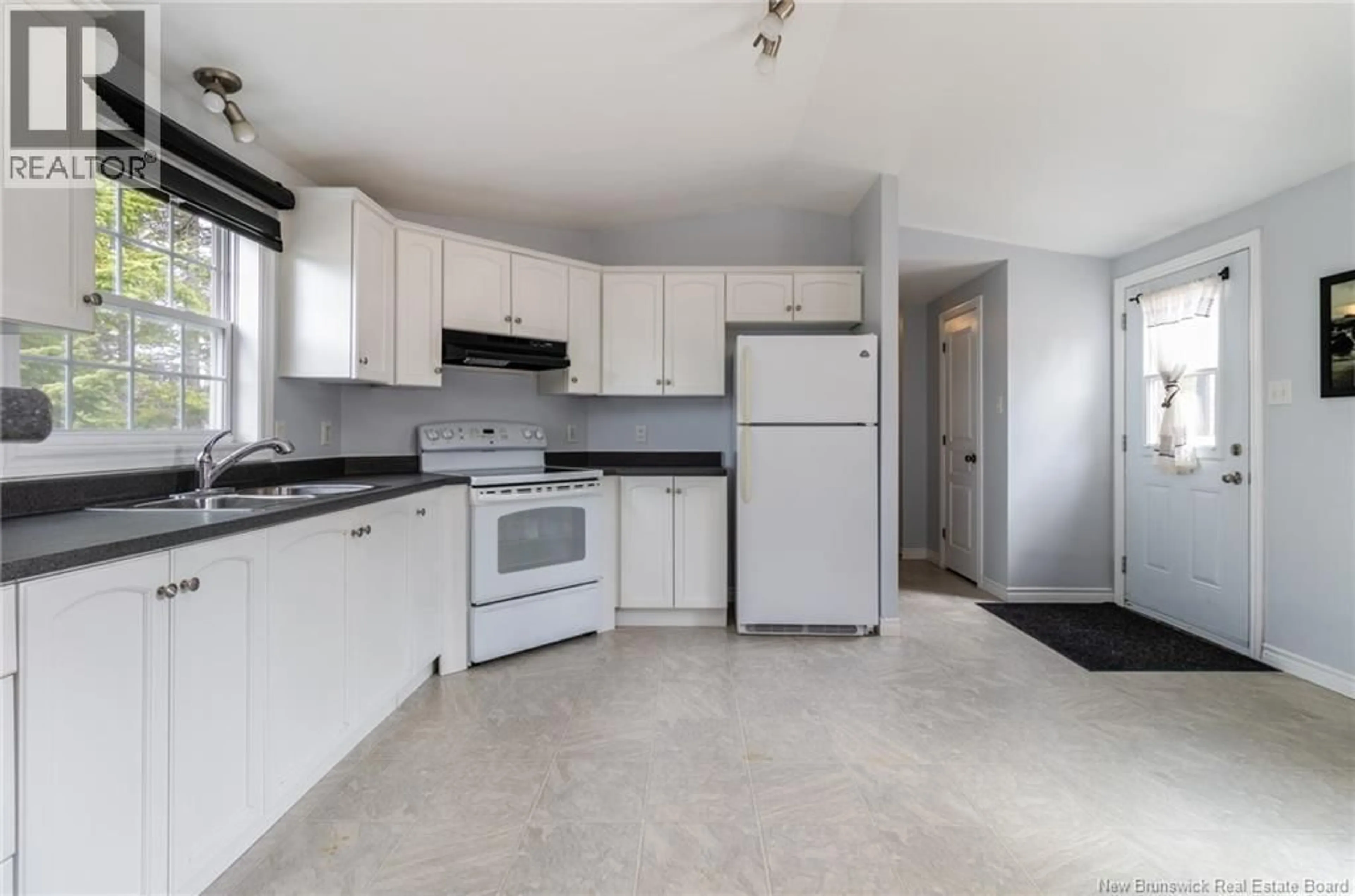 Standard kitchen, unknown for 40 LAWLER DRIVE, Rusagonis New Brunswick E3B0N5