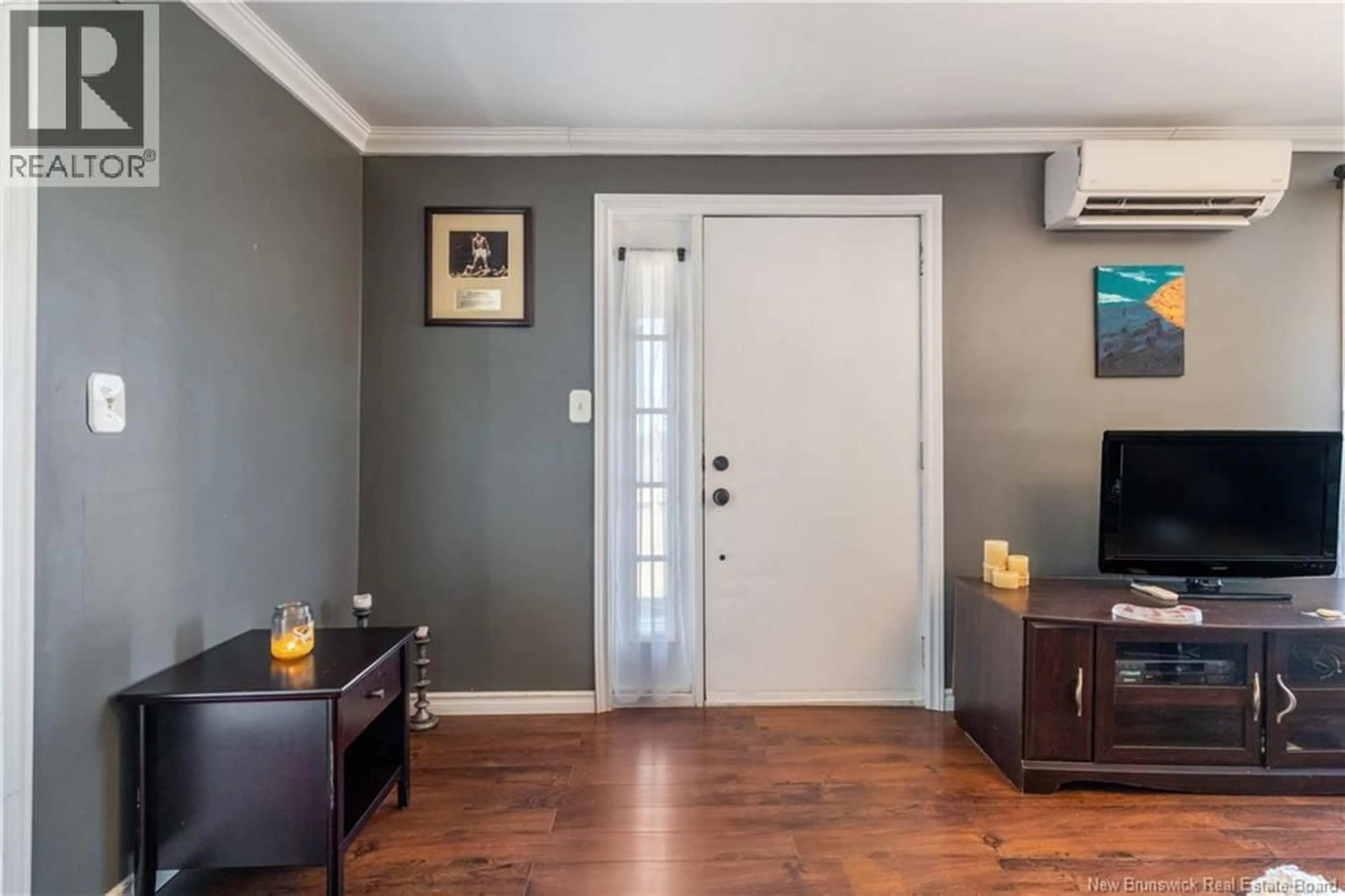 Indoor entryway for 429 SAINT-ATHANASE, Rogersville New Brunswick E4Y2V7