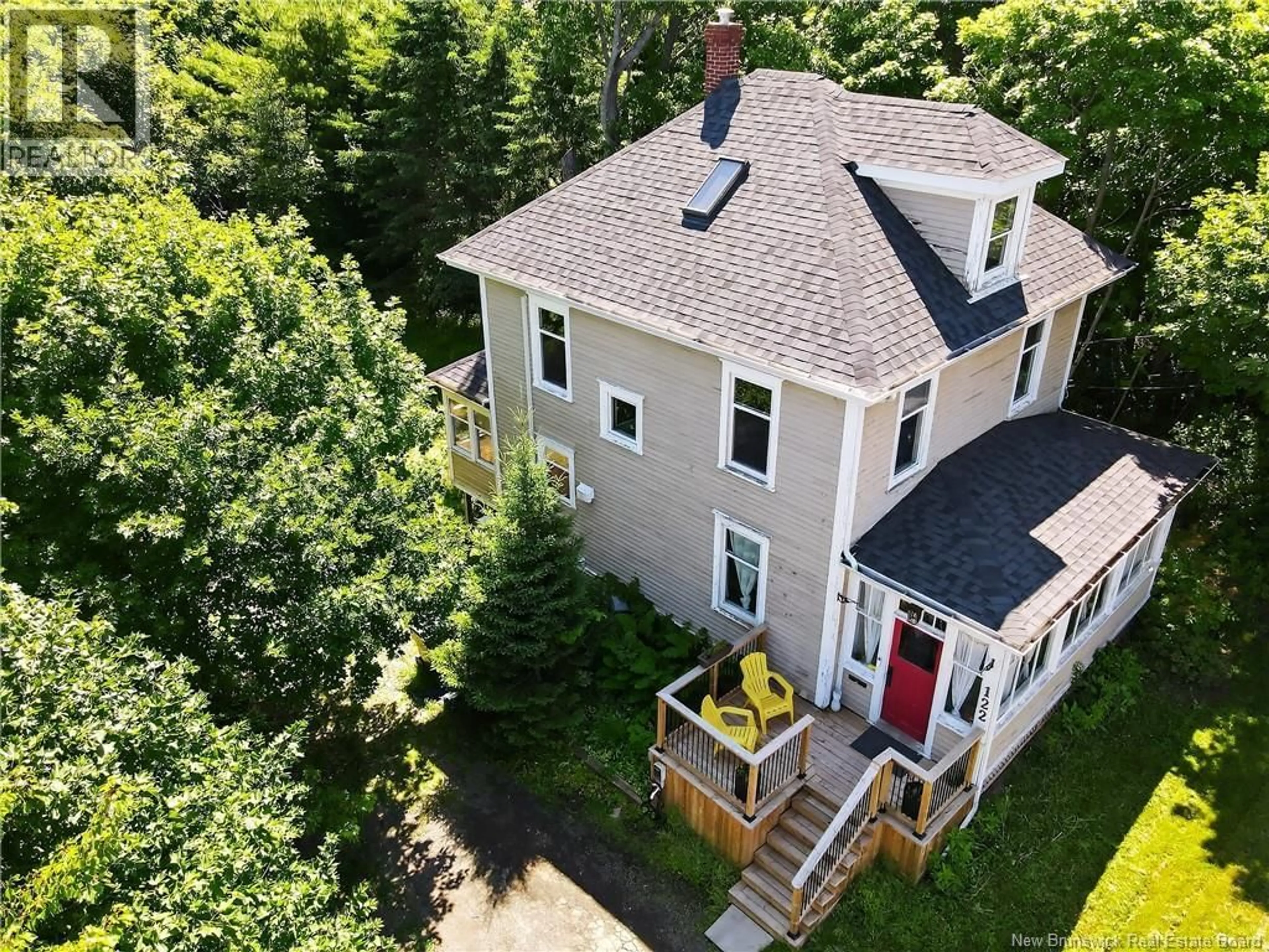 A pic from outside/outdoor area/front of a property/back of a property/a pic from drone, street for 122 RIVERCREST AVENUE, Riverview New Brunswick E1B1M7