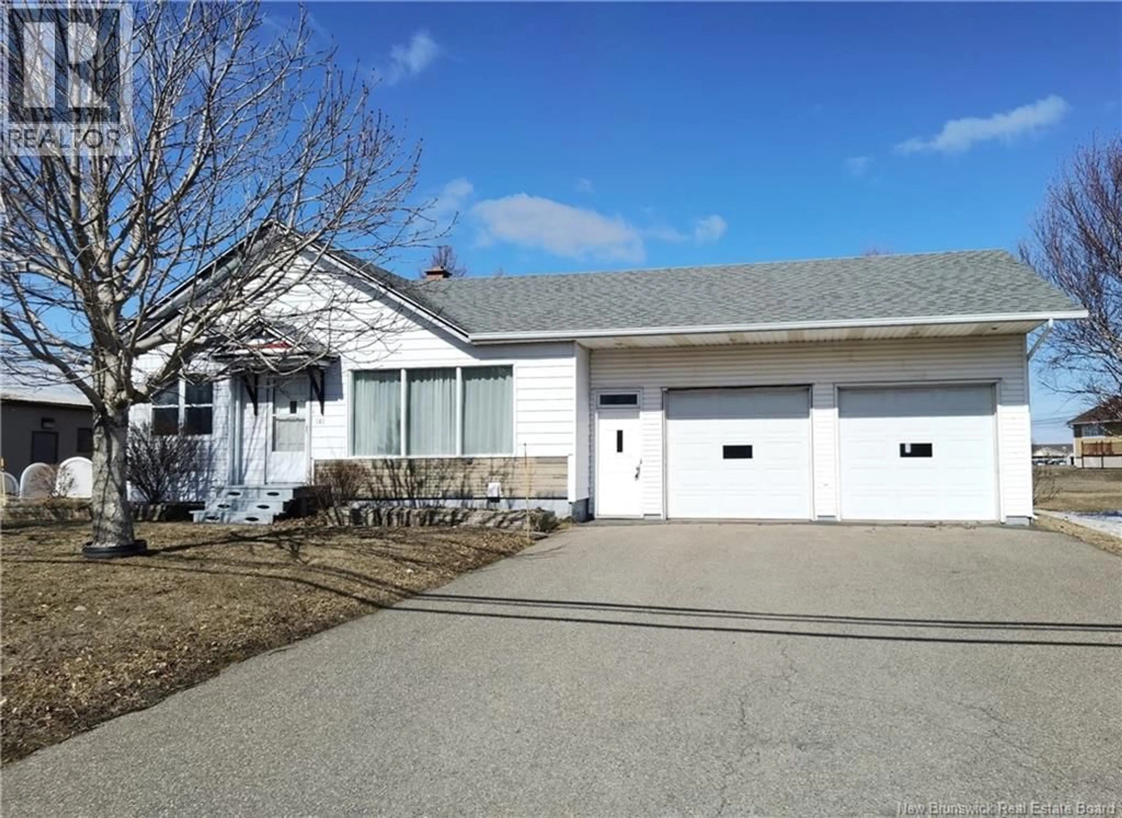 Home with vinyl exterior material, street for 141 1 ERE RUE, Shippagan New Brunswick E8S1A2