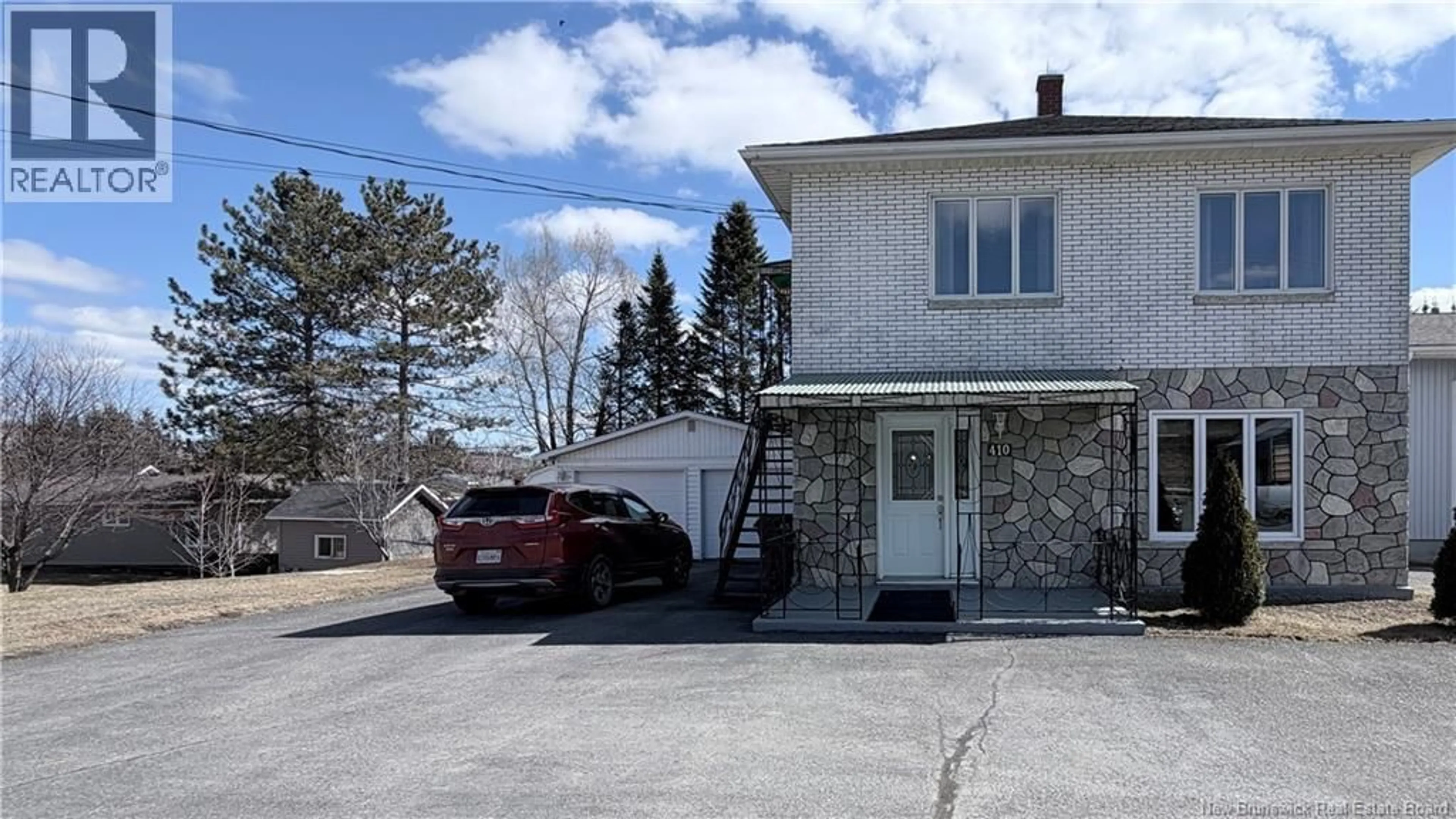 A pic from outside/outdoor area/front of a property/back of a property/a pic from drone, street for 410 TOBIQUE STREET, Grand-Sault/Grand Falls New Brunswick E3Y1B1