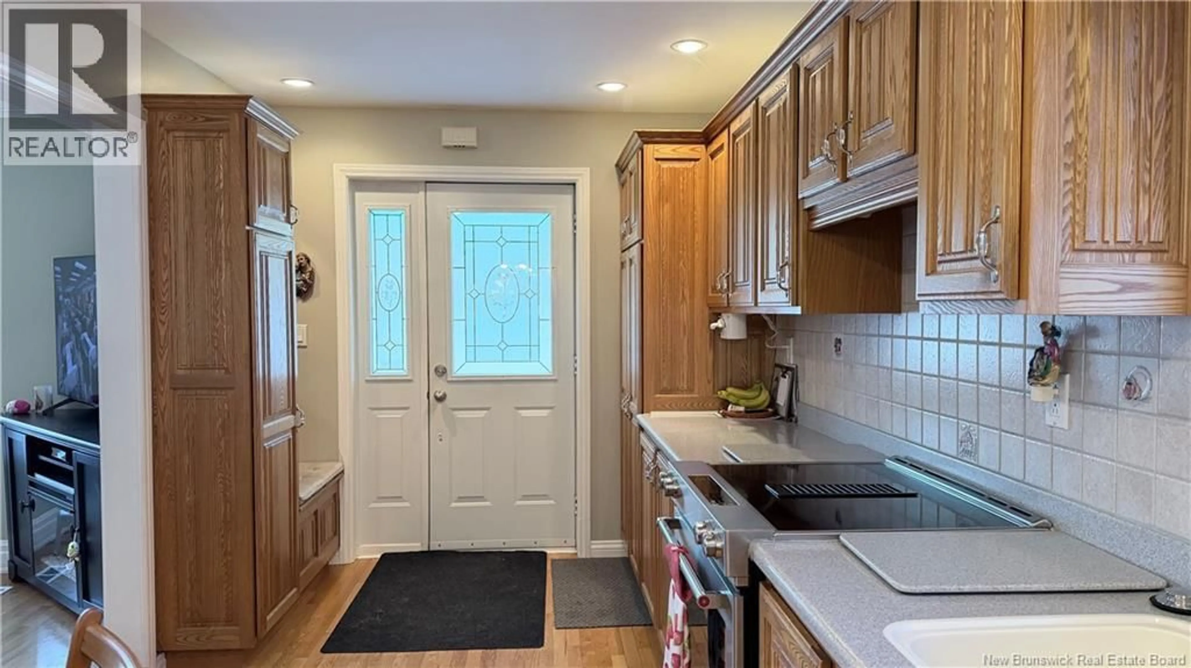Standard kitchen, ceramic/tile floor for 410 TOBIQUE STREET, Grand-Sault/Grand Falls New Brunswick E3Y1B1