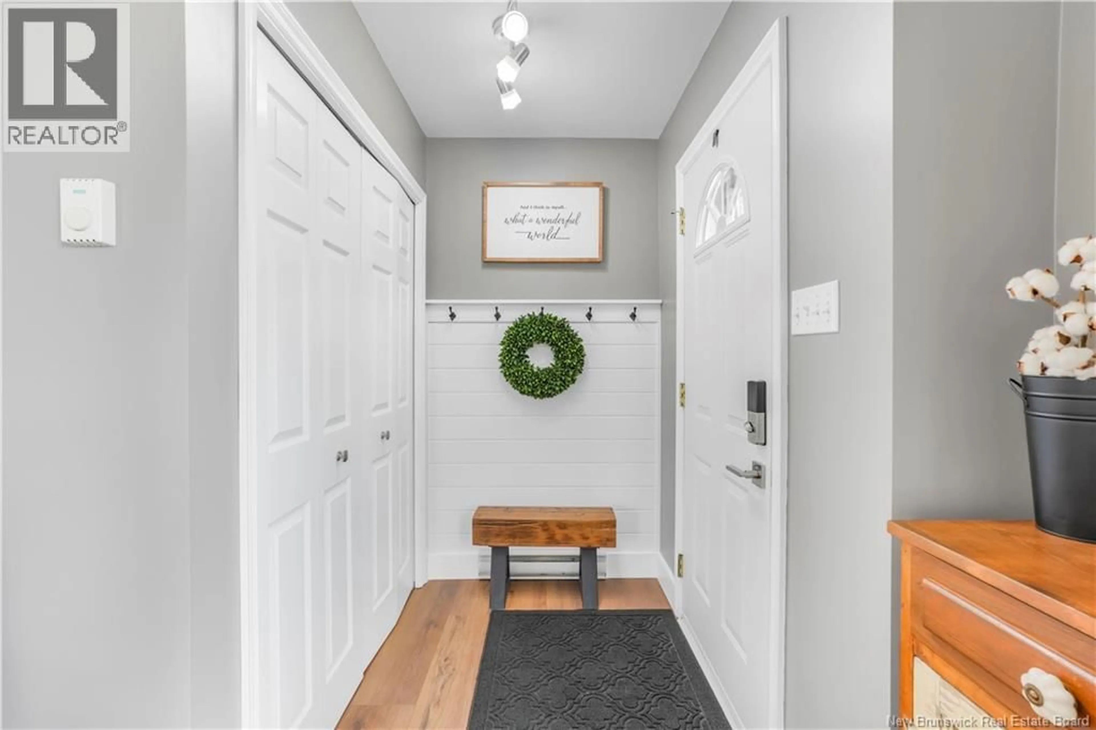 Indoor entryway for 7 WYNGATE DRIVE, Fredericton New Brunswick E3A9X8