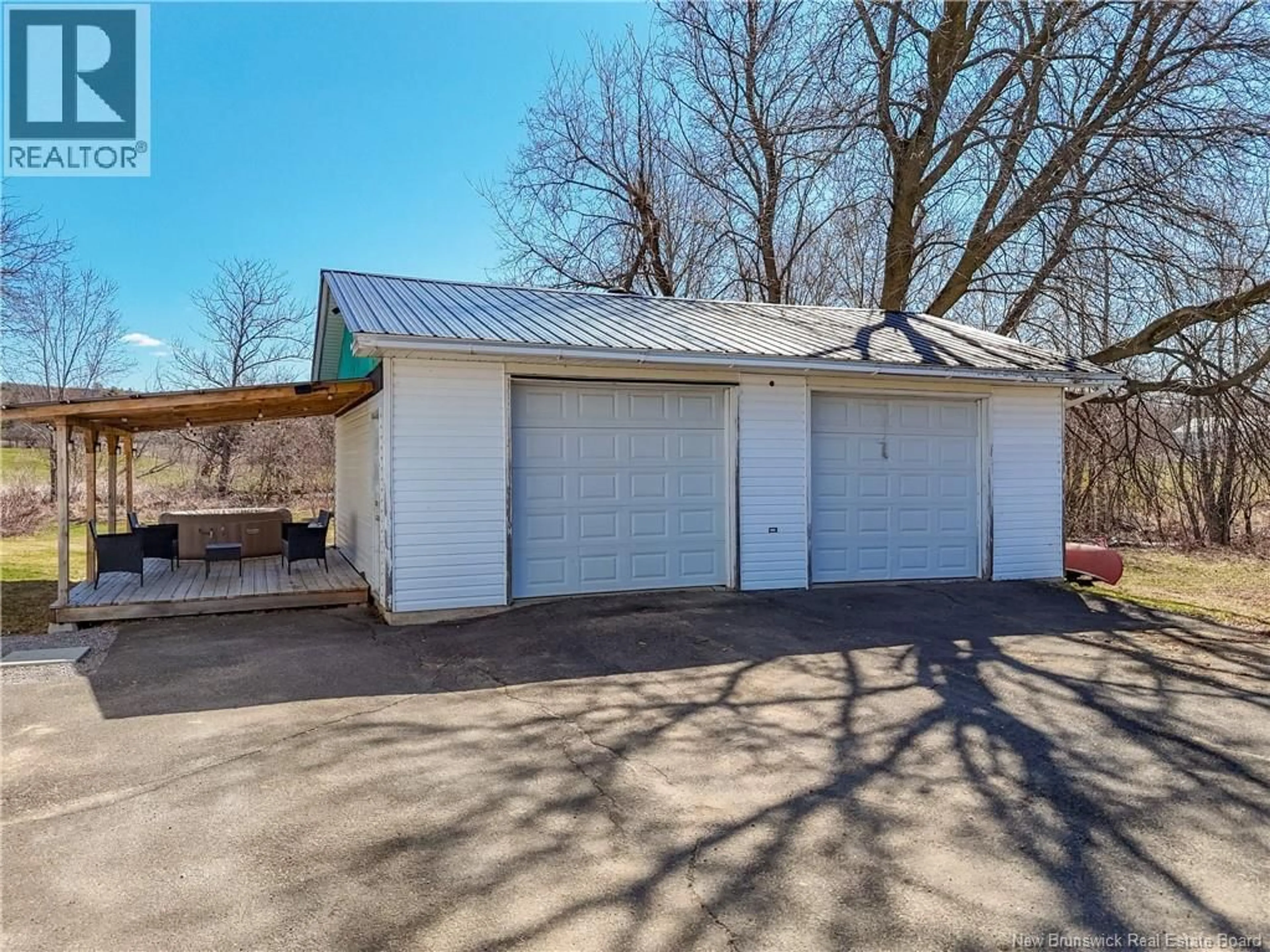 Indoor garage for 78 ROUTE 104, Keswick New Brunswick E6L2A2