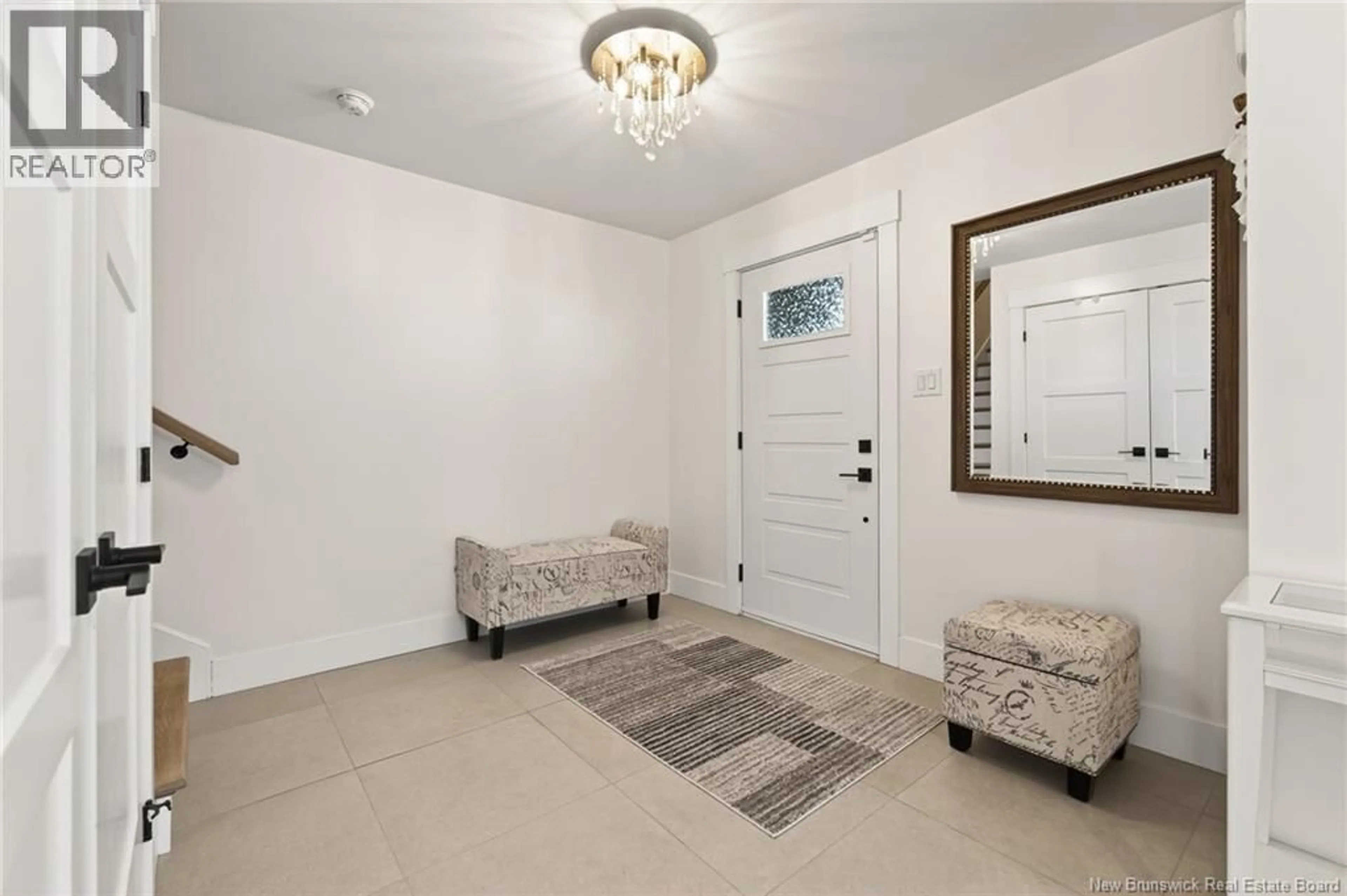 Indoor entryway for 106 DONAT CRESCENT, Dieppe New Brunswick E1A9L4