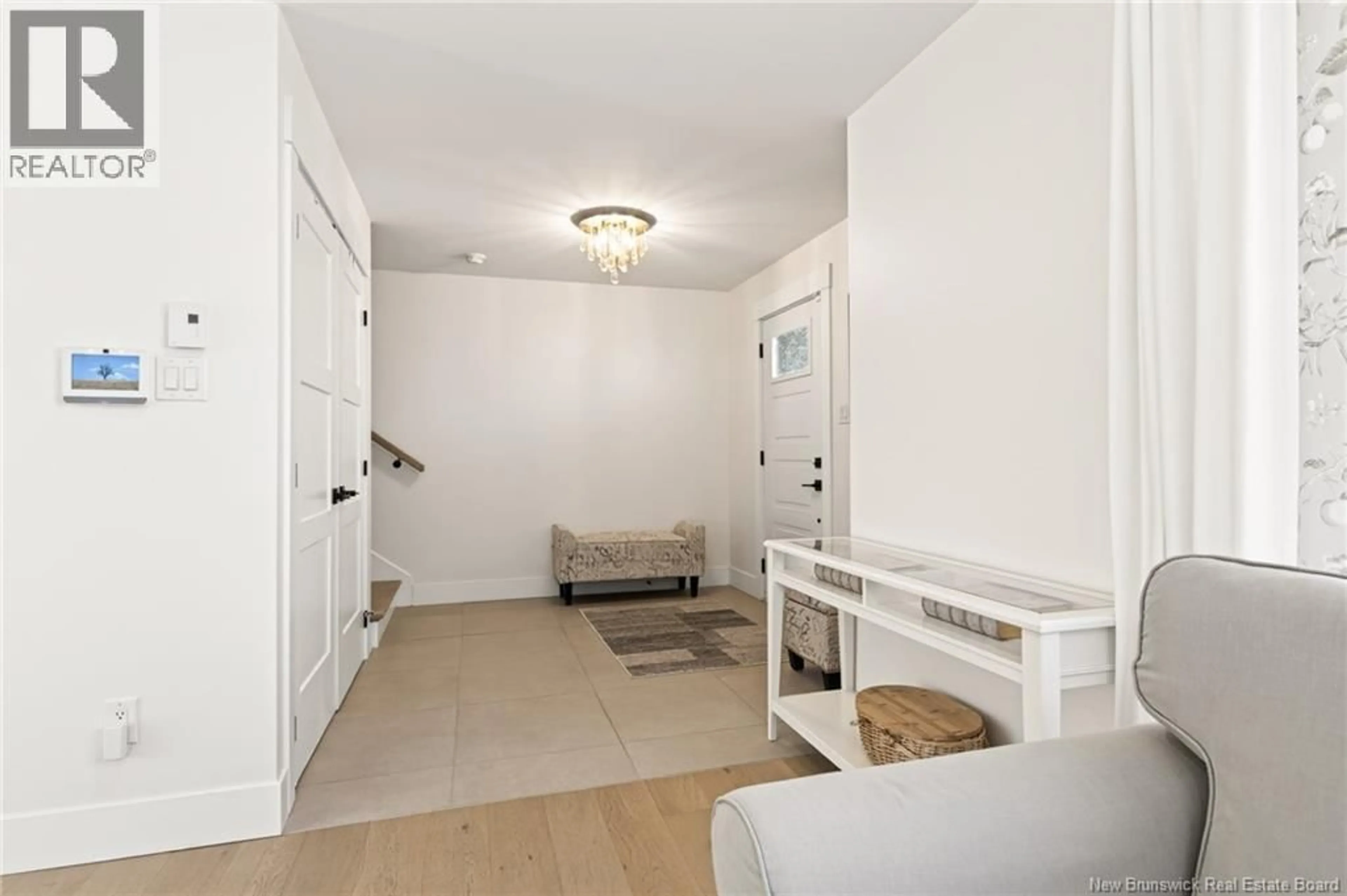 Indoor entryway for 106 DONAT CRESCENT, Dieppe New Brunswick E1A9L4