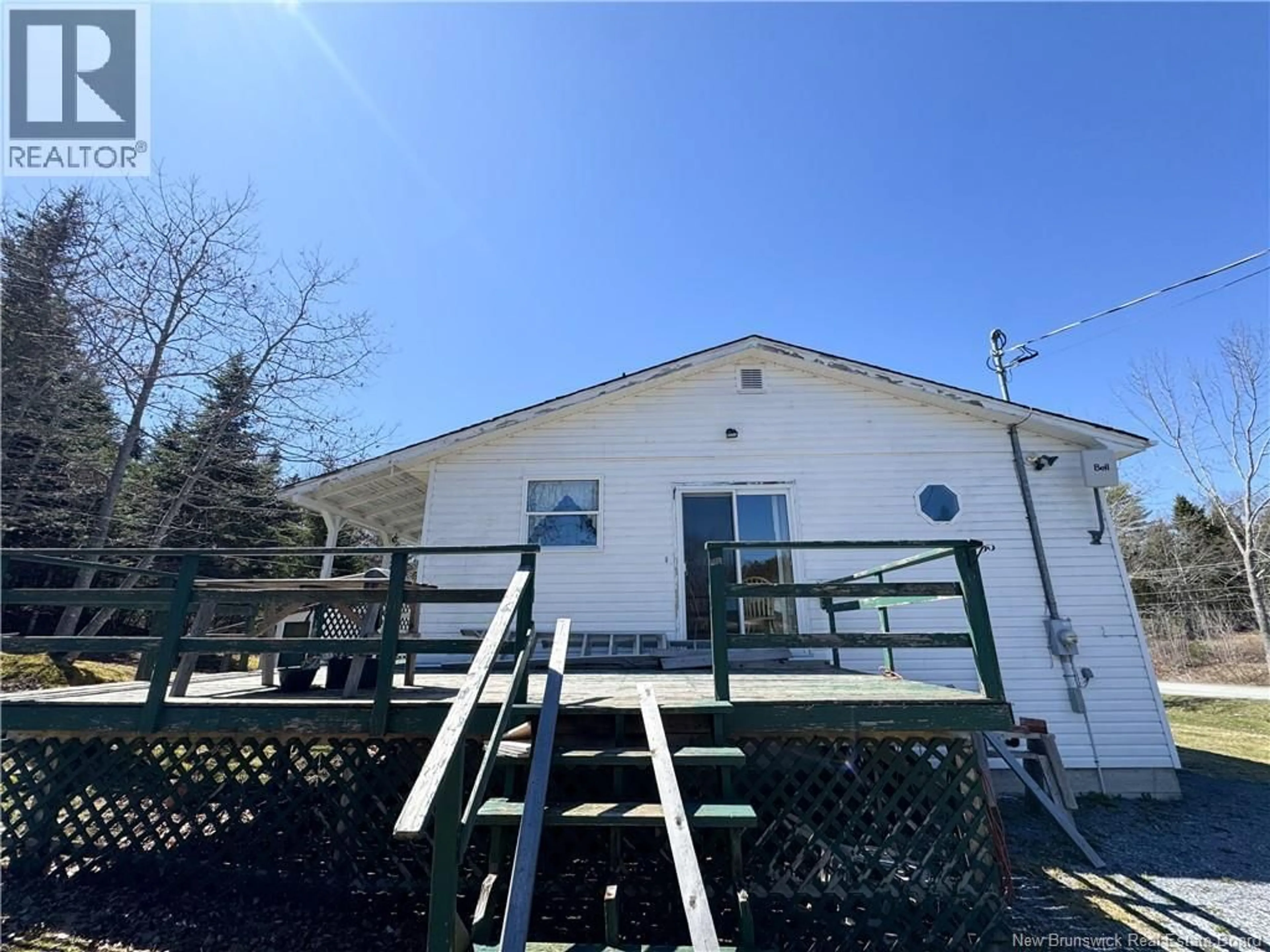 A pic from outside/outdoor area/front of a property/back of a property/a pic from drone, building for 2055 ROUTE 845, Summerville New Brunswick E2S1H9