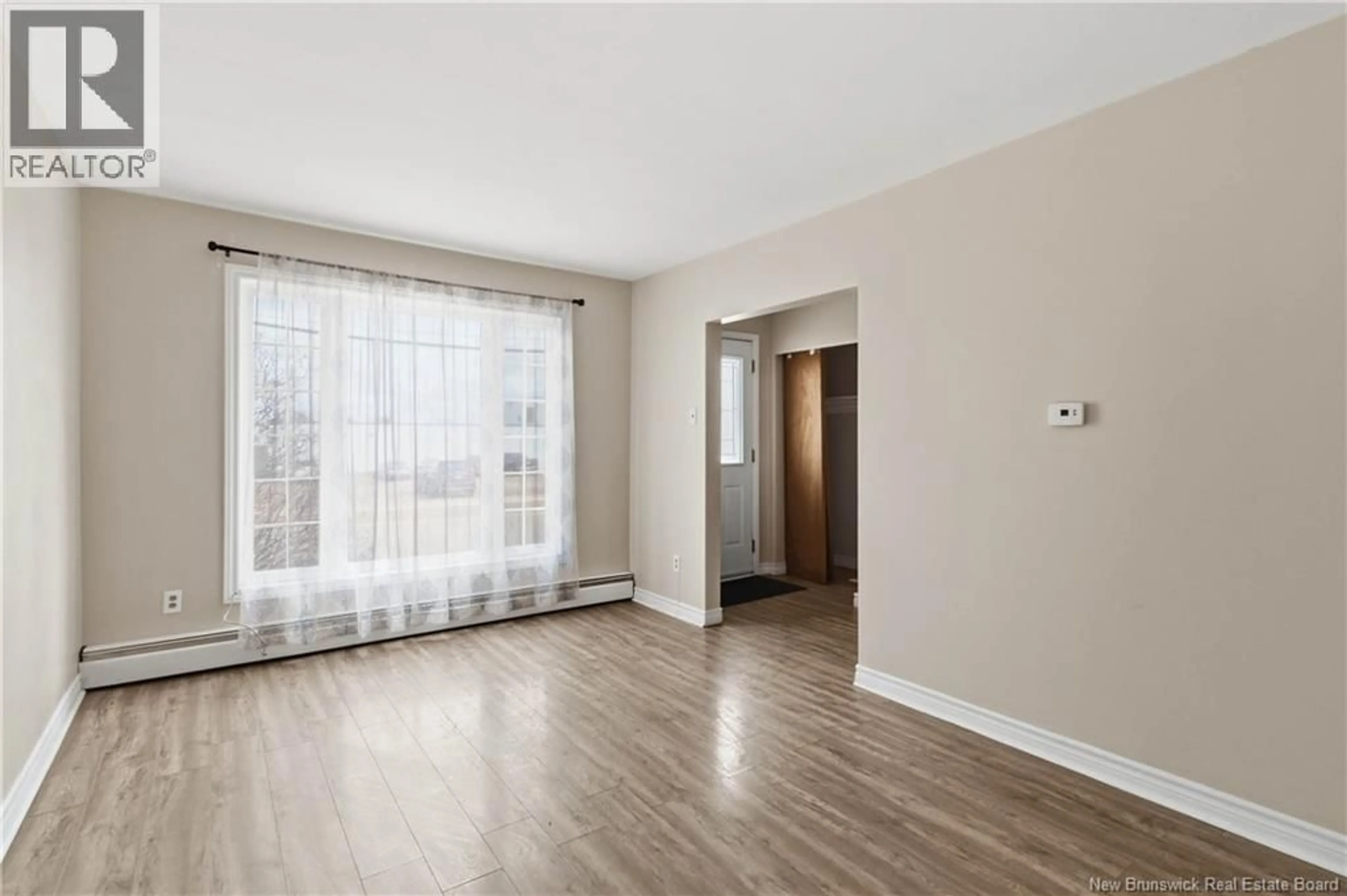 A pic of a room for 6 - 92 REGINA STREET, Moncton New Brunswick E1C7G2