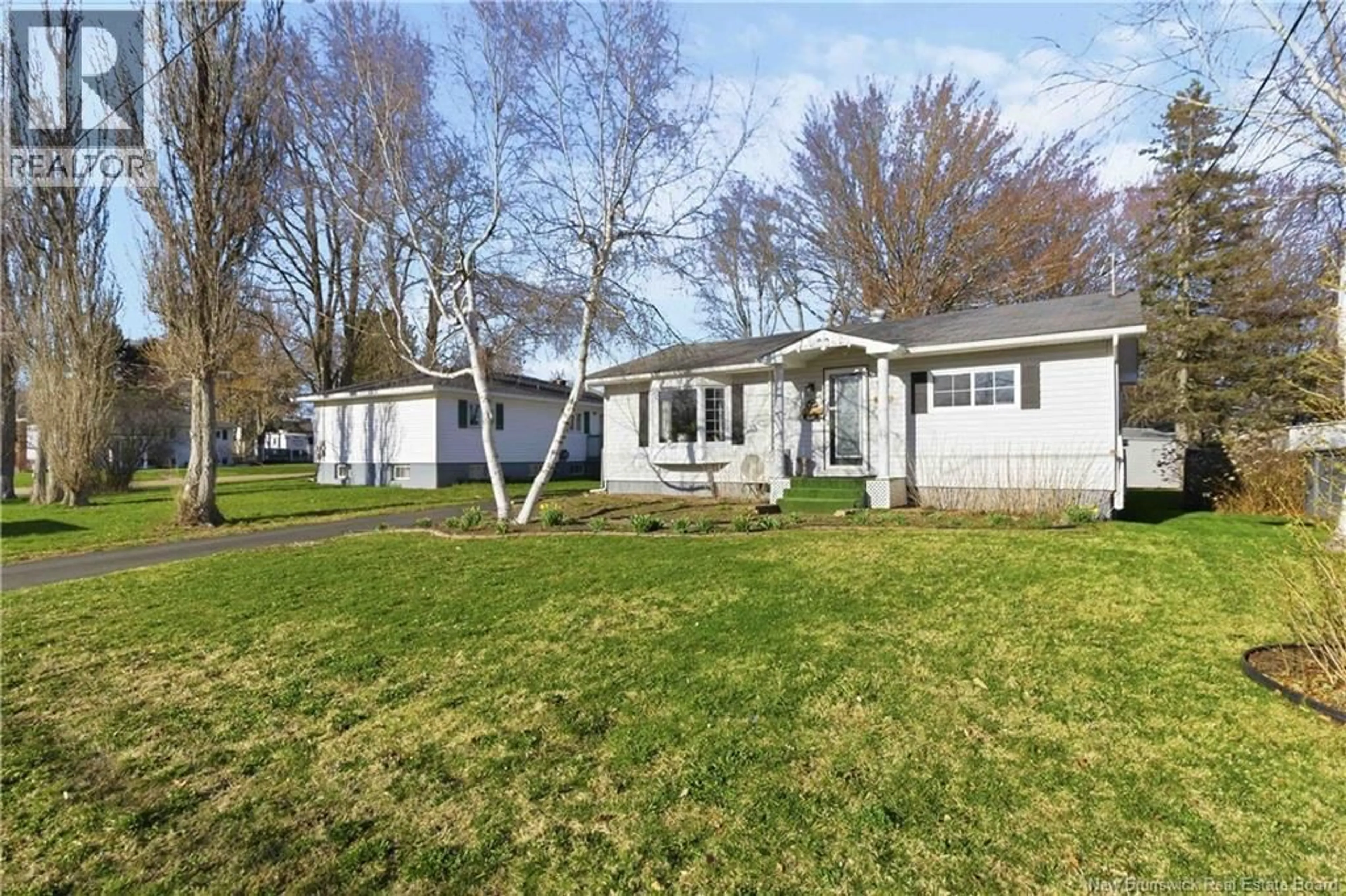 Home with vinyl exterior material, street for 158 WENTWORTH DRIVE, Riverview New Brunswick E1B2T7