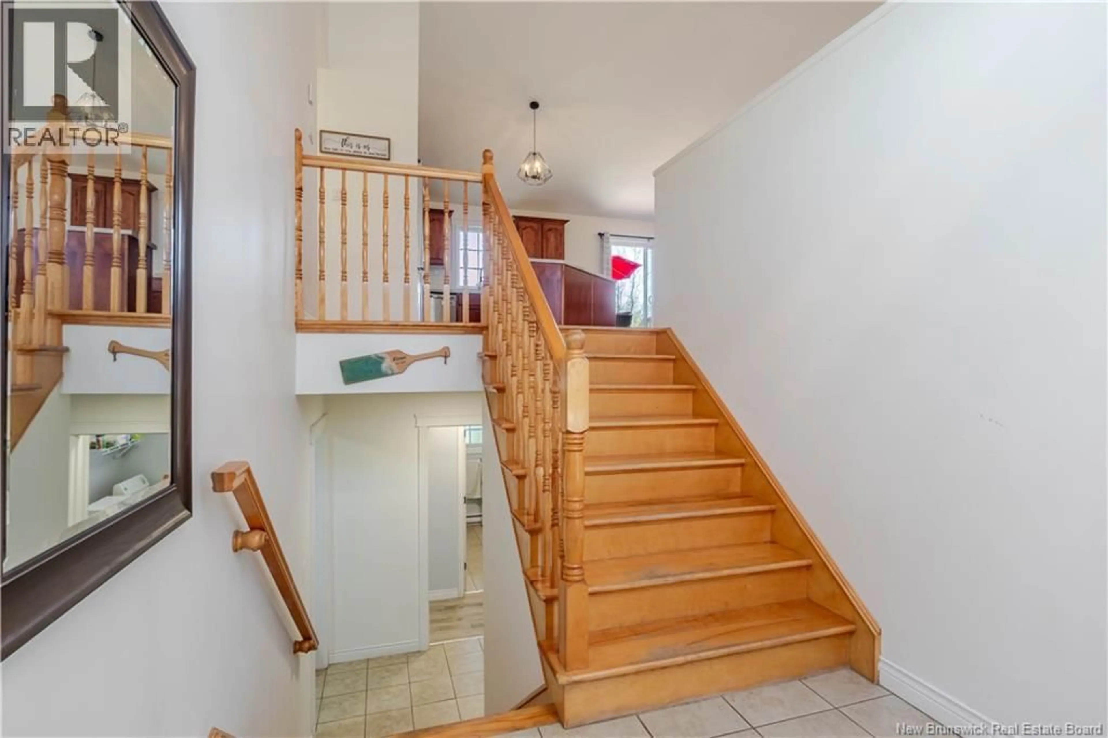 Indoor foyer for 340 GOODINE STREET, Fredericton New Brunswick E3B0H6