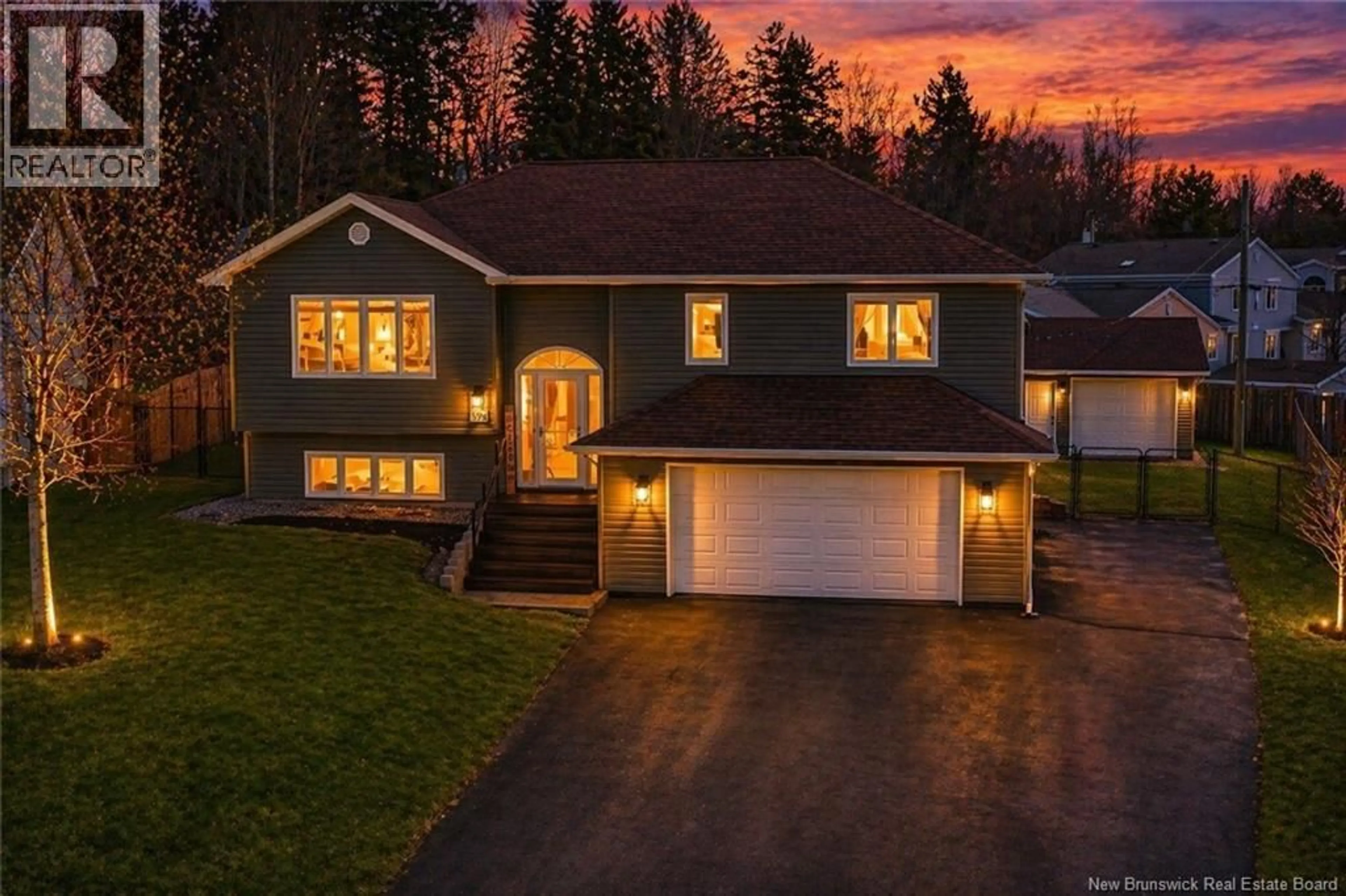 A pic from outside/outdoor area/front of a property/back of a property/a pic from drone, street for 59 OLD OAK, Moncton New Brunswick E1A6W2