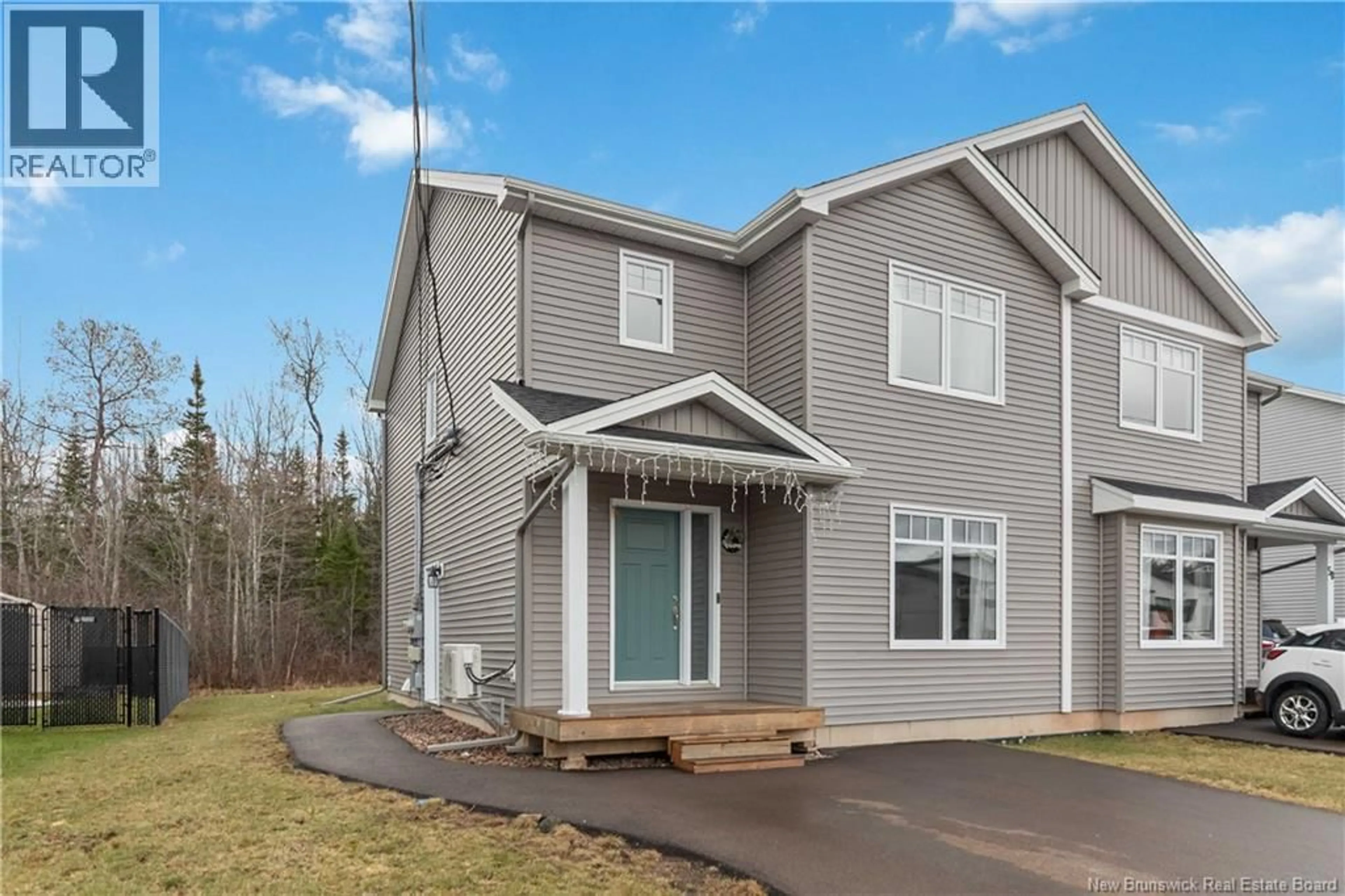 Home with vinyl exterior material, street for 48 BROOKLYN STREET, Moncton New Brunswick E1A7E8