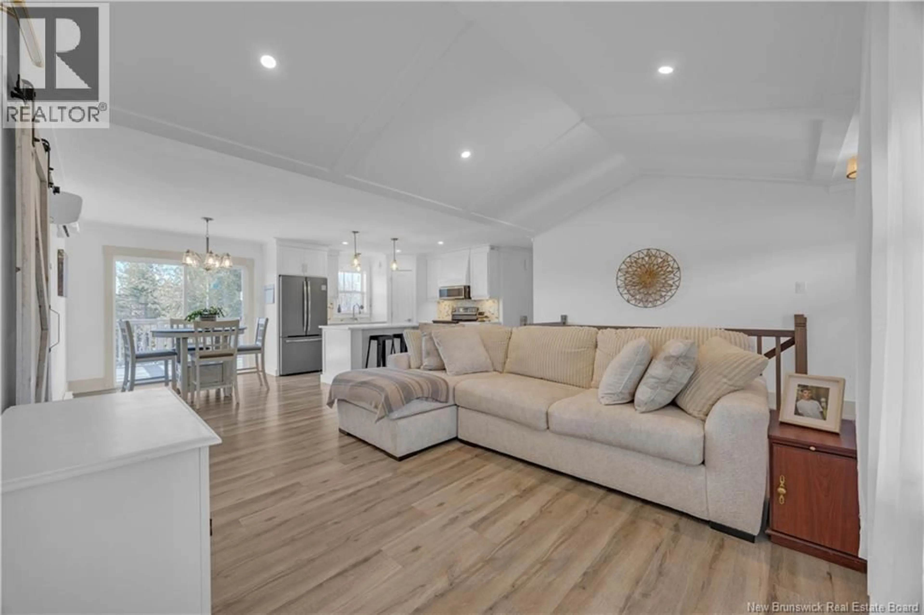 Living room with furniture, unknown for 3 FLAGSTONE DRIVE, Quispamsis New Brunswick E2G0B7