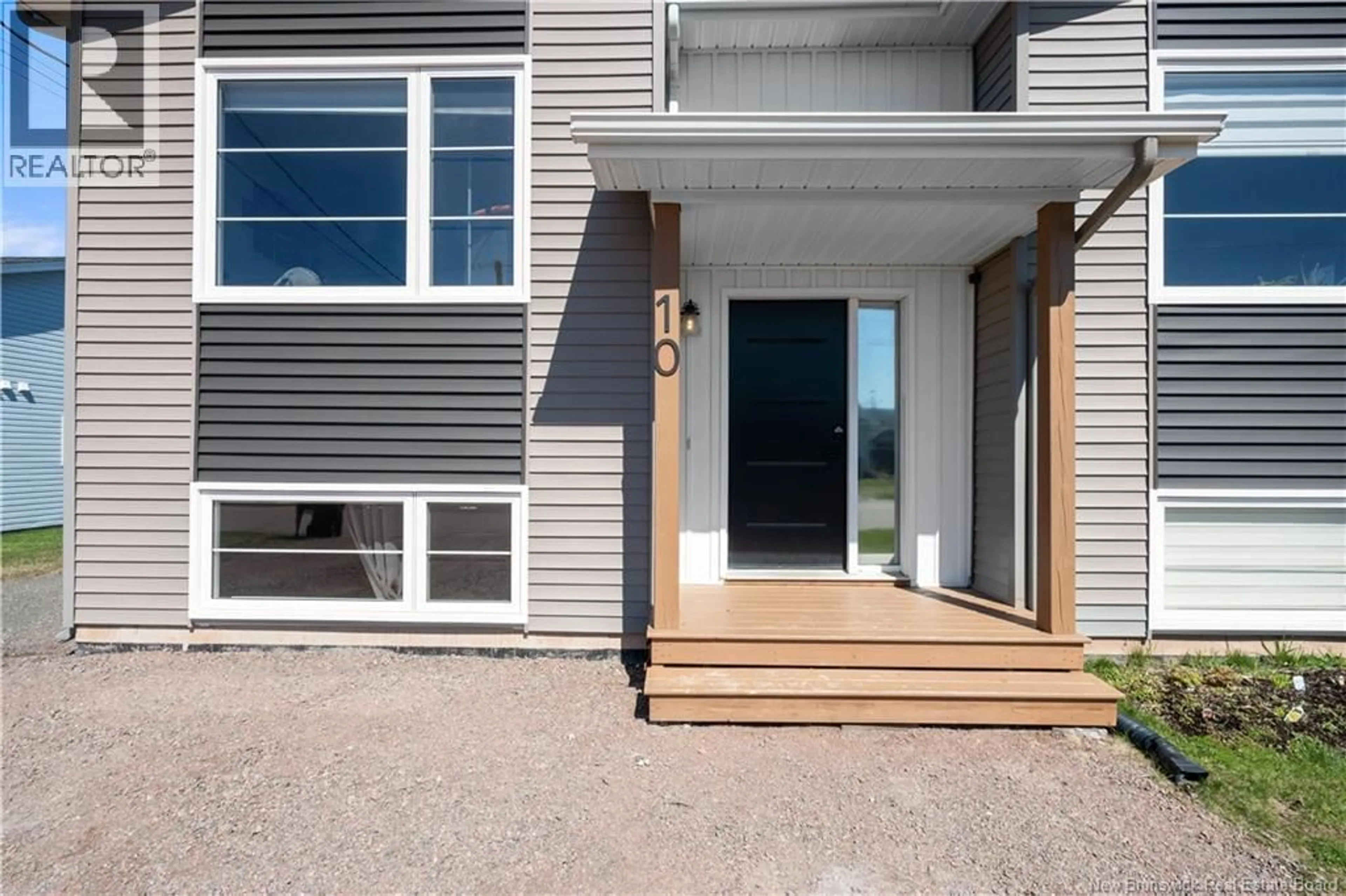 Unknown for 10 MIA STREET, Shediac New Brunswick E4P0Z8