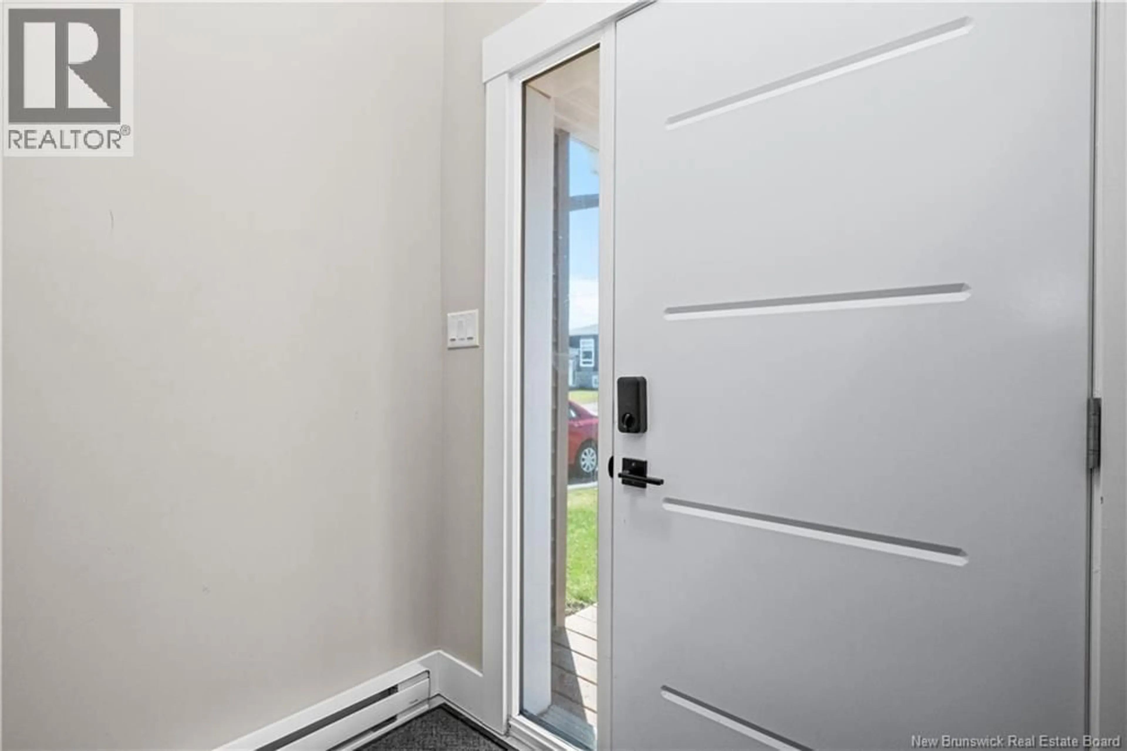 Indoor entryway for 10 MIA STREET, Shediac New Brunswick E4P0Z8