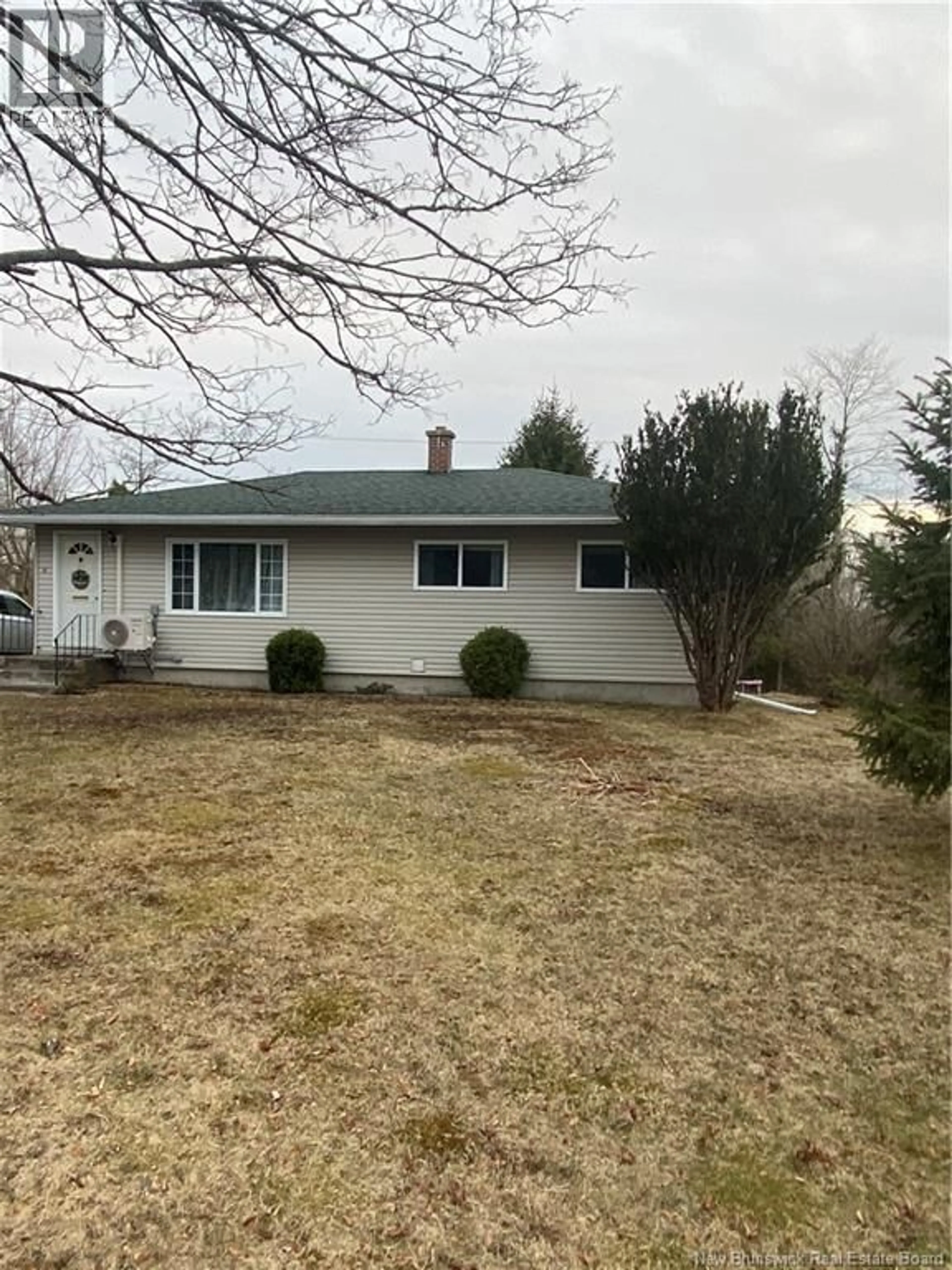 A pic from outside/outdoor area/front of a property/back of a property/a pic from drone, street for 11 KENNINGTON STREET, Saint John New Brunswick E2J2Z1