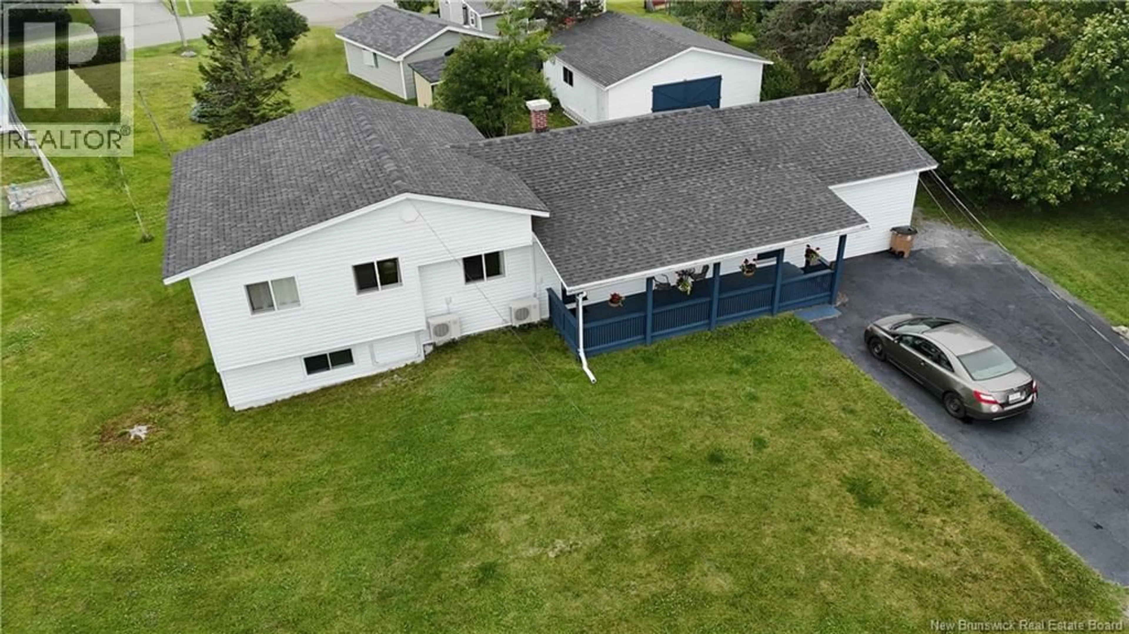 A pic from outside/outdoor area/front of a property/back of a property/a pic from drone, unknown for 7 MYLES DRIVE, Saint John New Brunswick E2J3C1