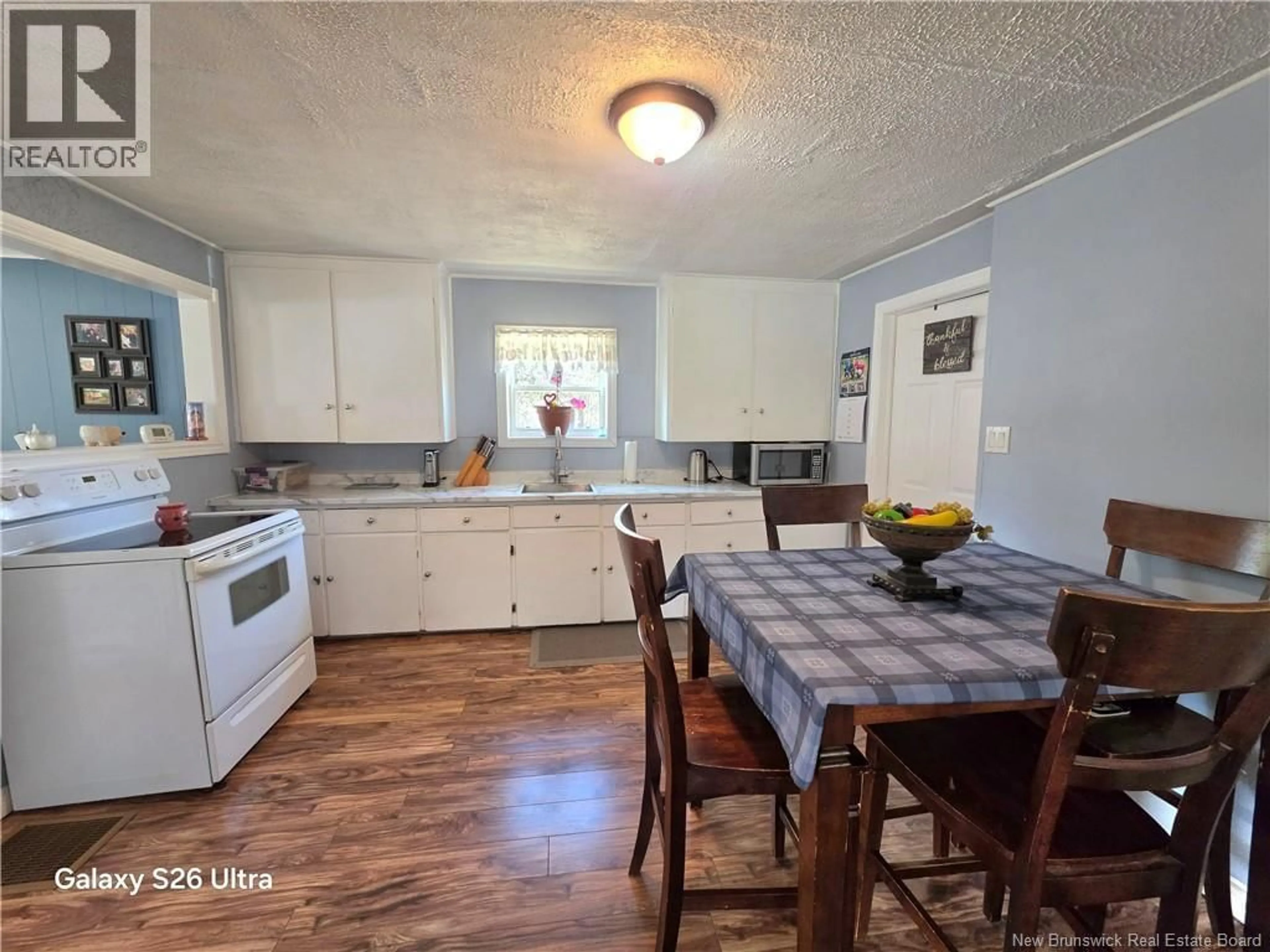 Standard kitchen, unknown for 150 SUTTON ROAD, Miramichi New Brunswick E1N4E2
