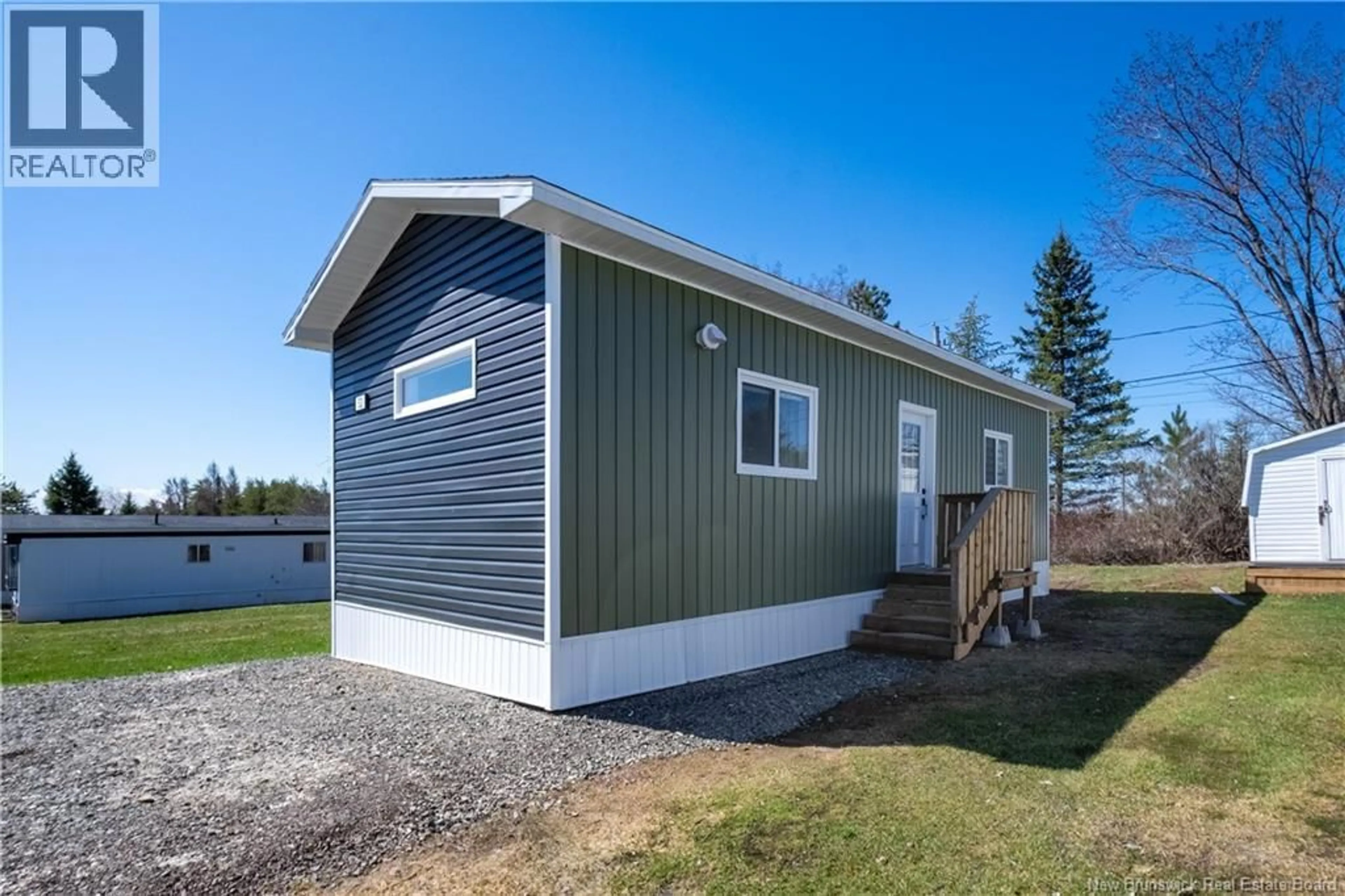 Home with vinyl exterior material, unknown for 32 CAROLYN CRESCENT, Moncton New Brunswick E1E3T6