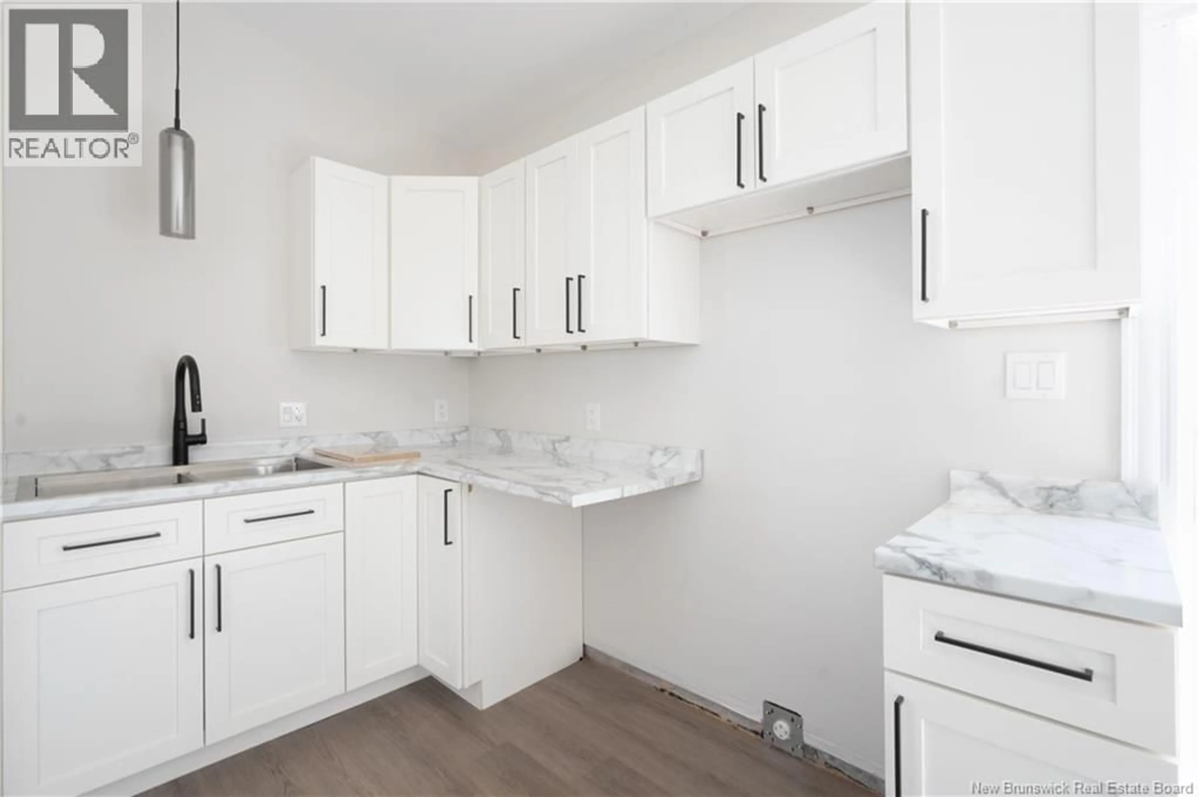 Standard kitchen, unknown for 32 CAROLYN CRESCENT, Moncton New Brunswick E1E3T6