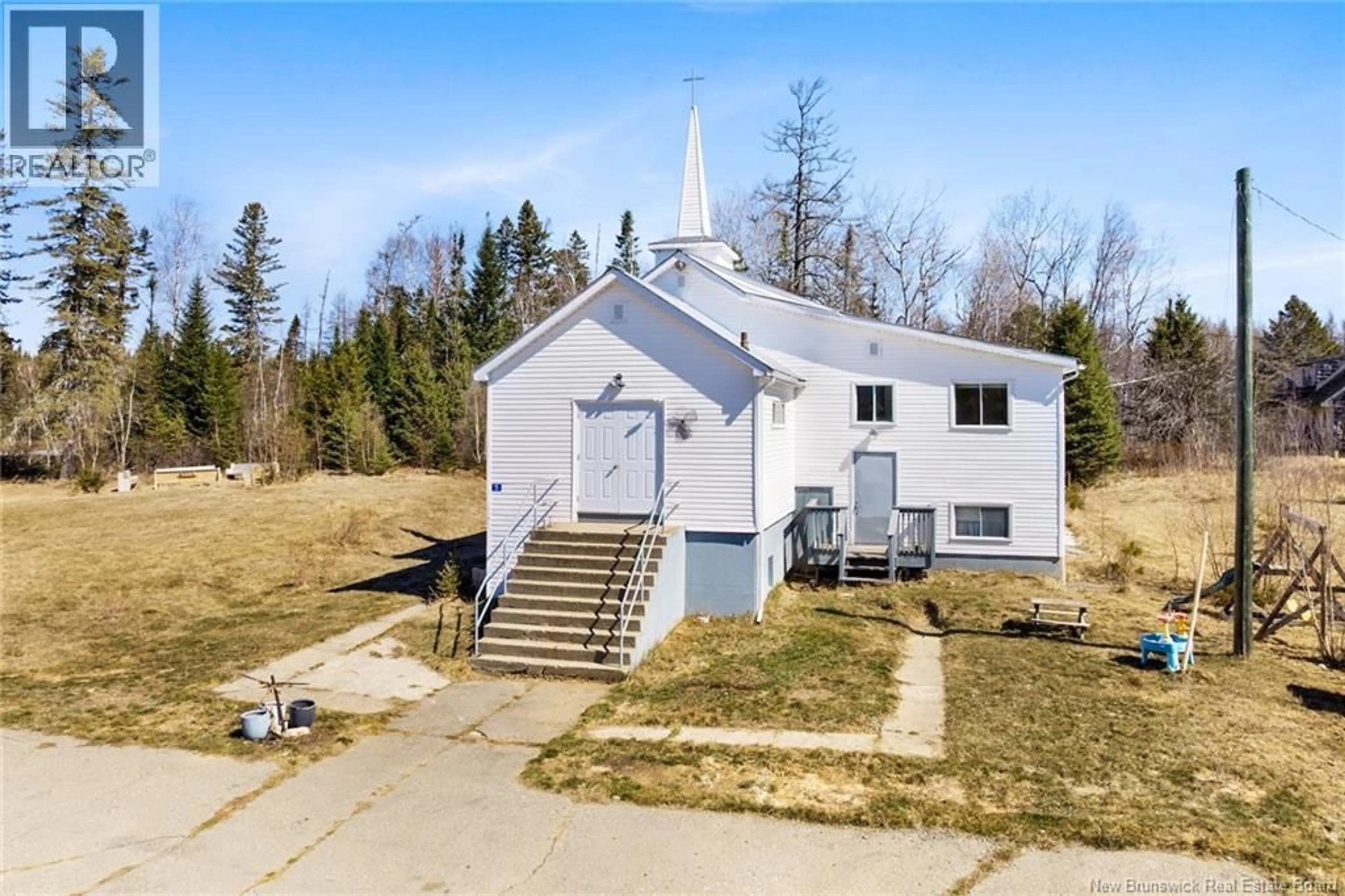 A pic from outside/outdoor area/front of a property/back of a property/a pic from drone, building for 5 ARBOR LANE, McGivney New Brunswick E6C1T9