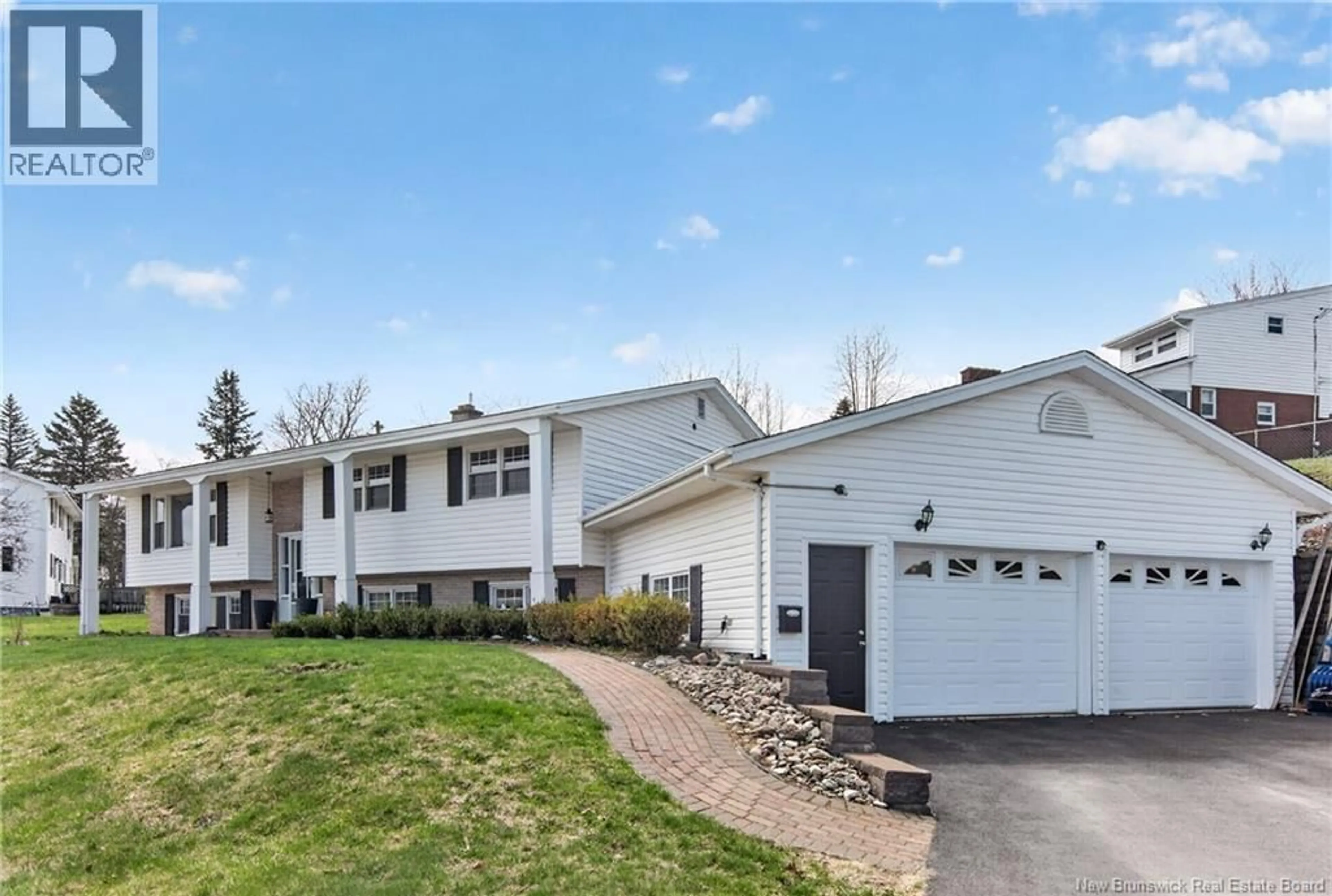 Home with vinyl exterior material, street for 216 WESTMOUNT BOULEVARD, Moncton New Brunswick E1E1V4