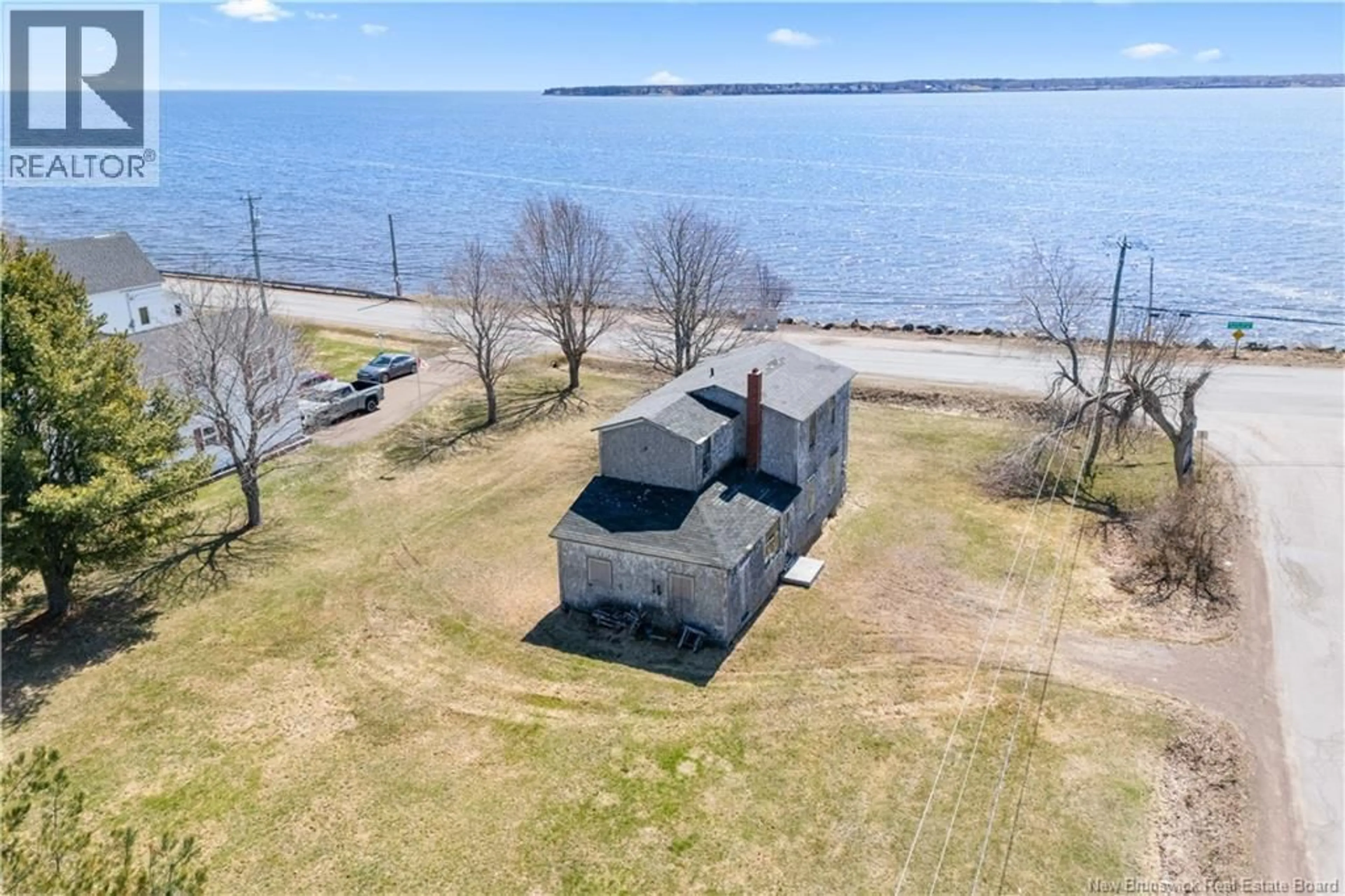 A pic from outside/outdoor area/front of a property/back of a property/a pic from drone, water/lake/river/ocean view for 483 ROUTE 475, Bouctouche New Brunswick E4S4N9