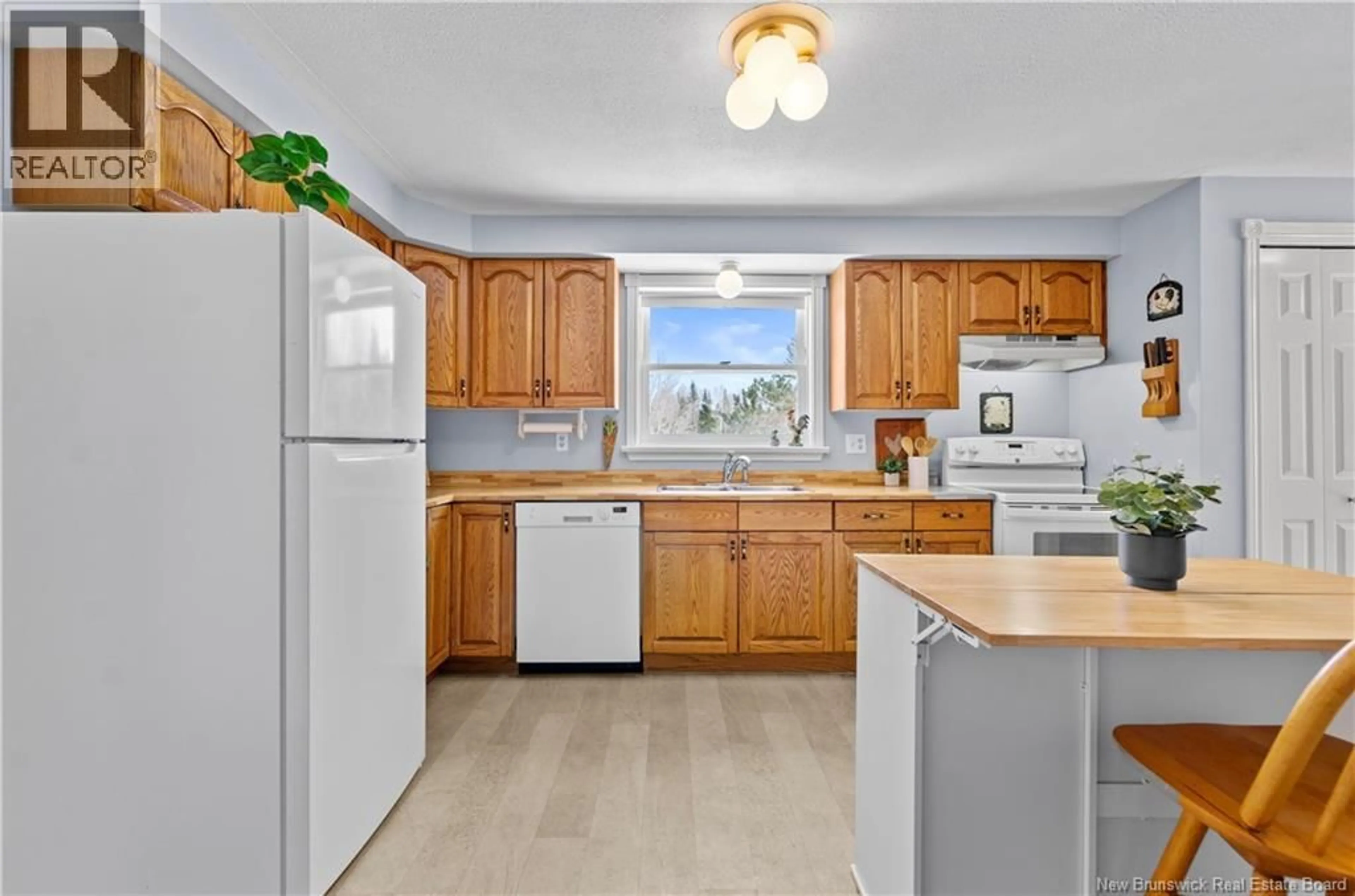 Standard kitchen, ceramic/tile floor for 238 ROUTE 148, Killarney Road New Brunswick E3G9E2