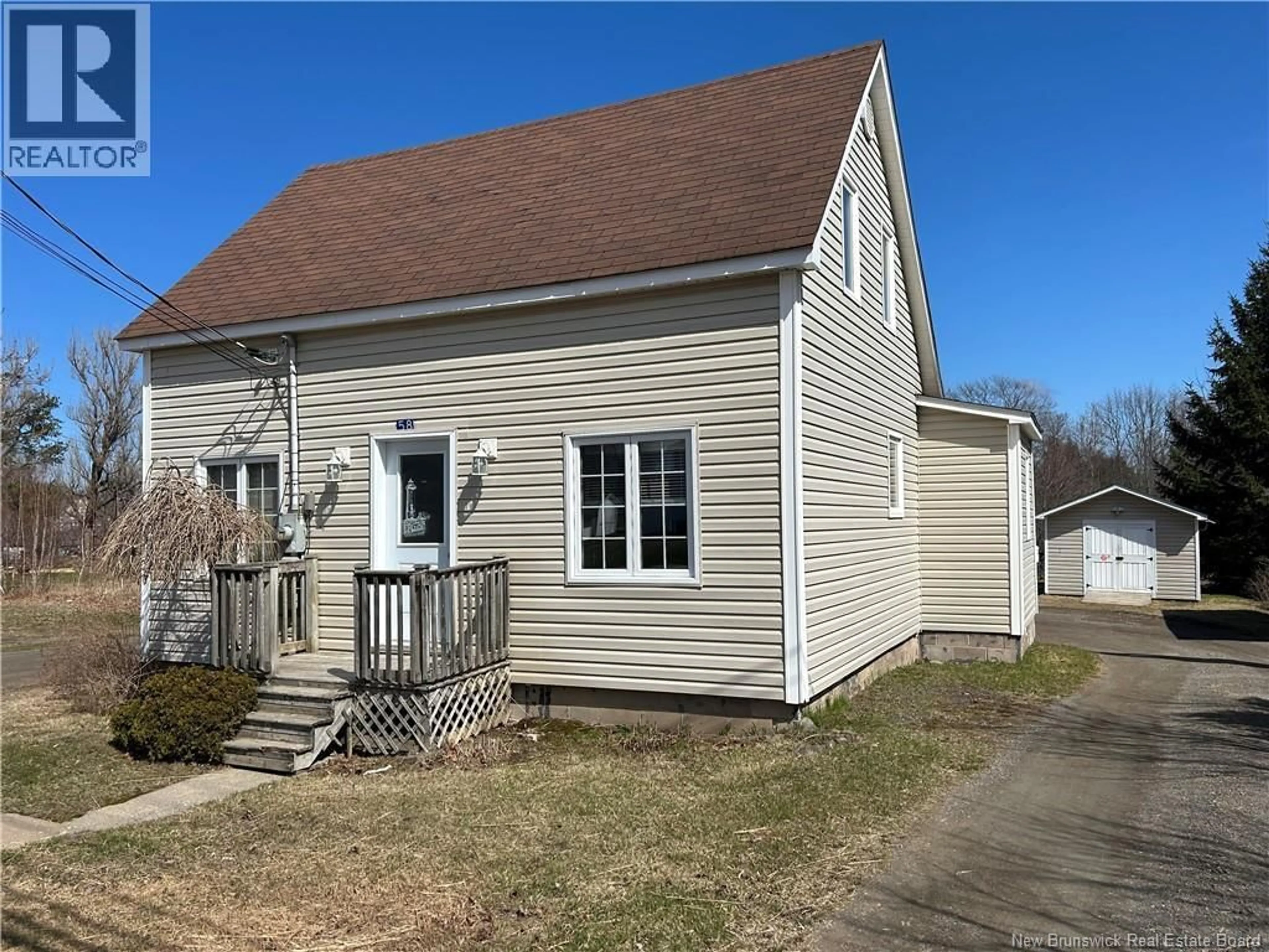 Home with vinyl exterior material, street for 58 ACADIE STREET, Richibucto New Brunswick E4W3V7