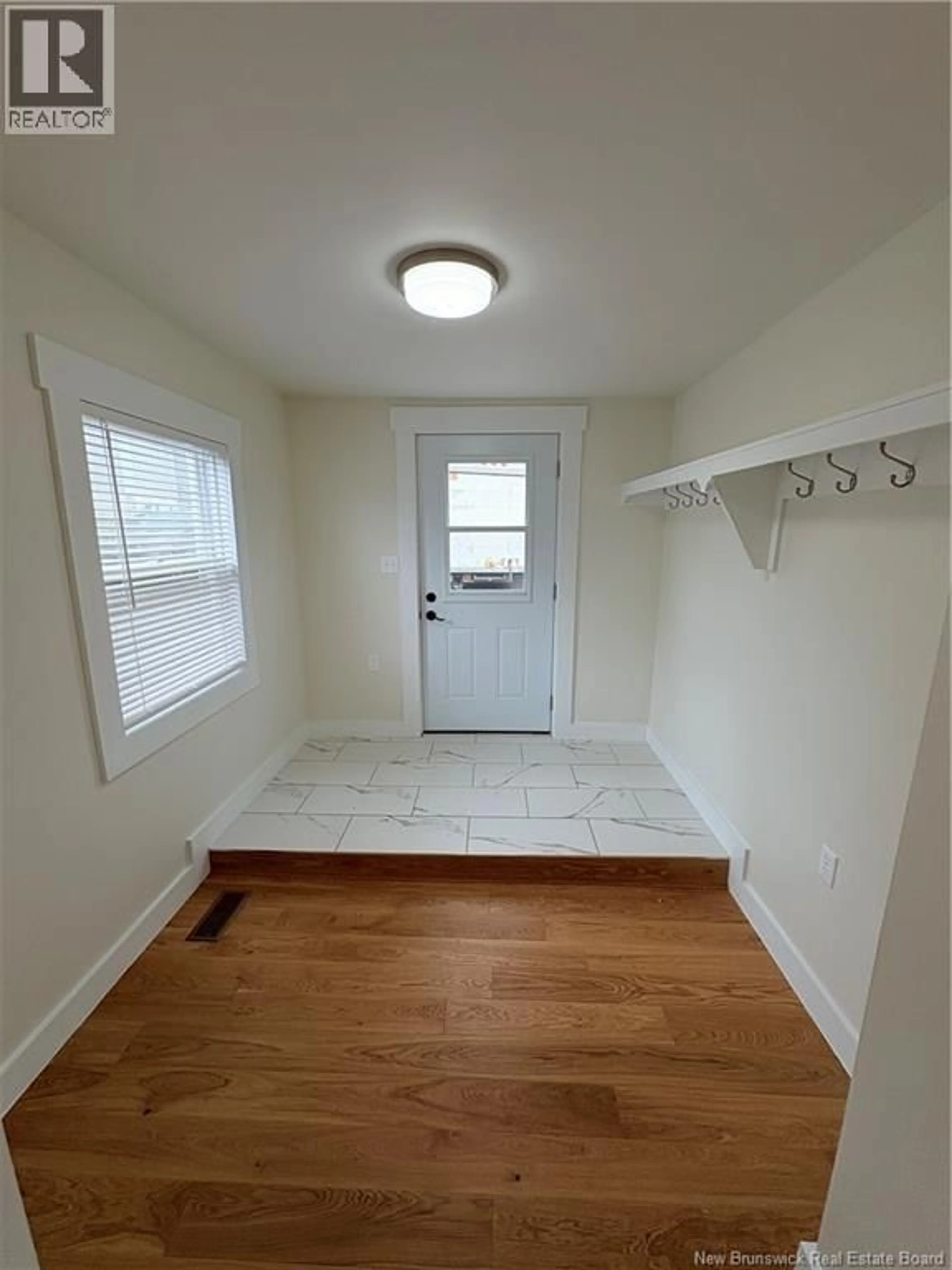 Indoor entryway for 16 CLINCH STREET, St George New Brunswick E5C3C8