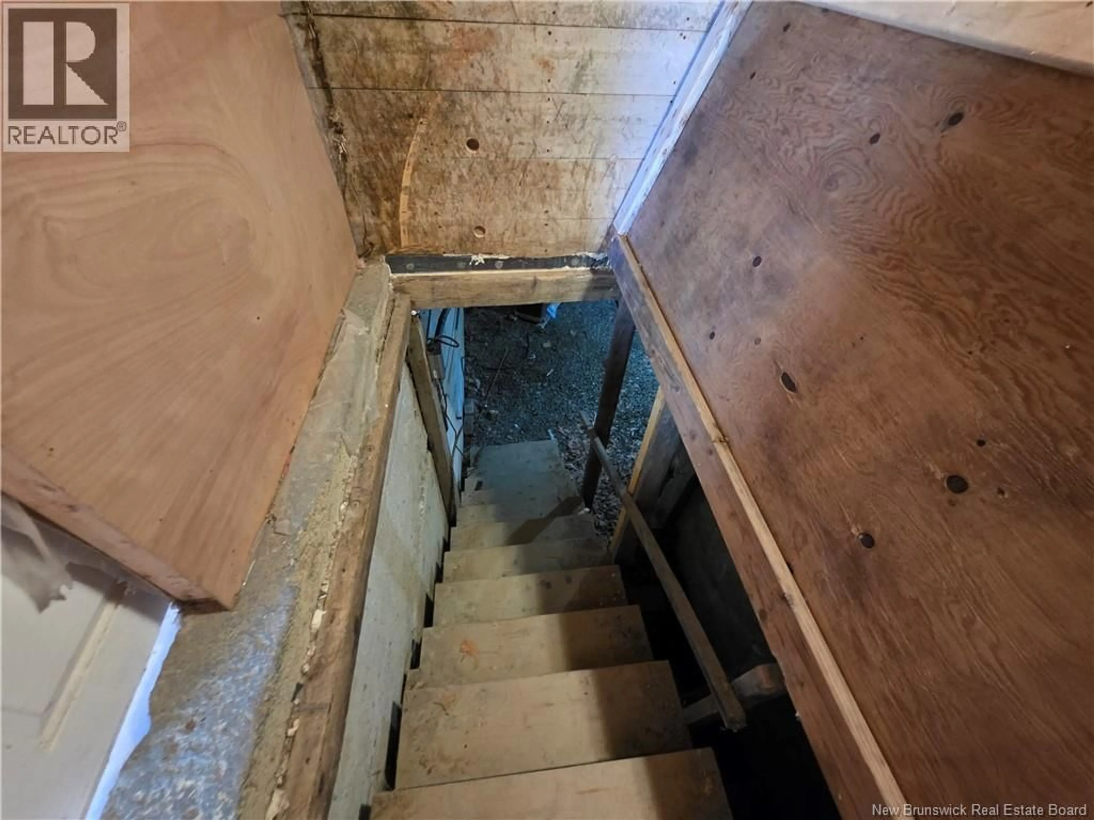 Stairs for 262 BENNETTS LAKE ROAD, Rosedale New Brunswick E7M3A2