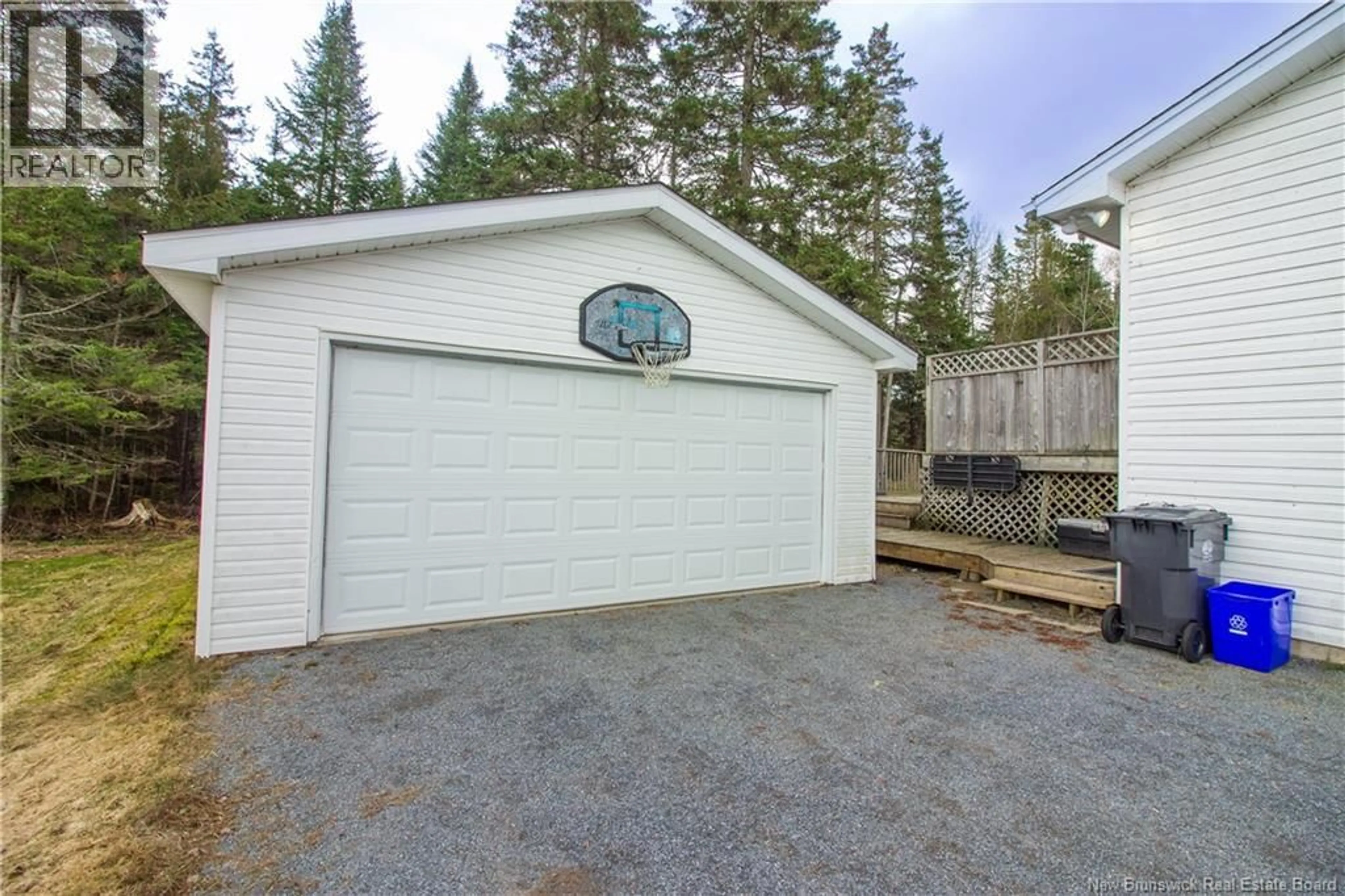 Indoor garage for 68 DONLEA DRIVE, Hampton New Brunswick E5N5K3