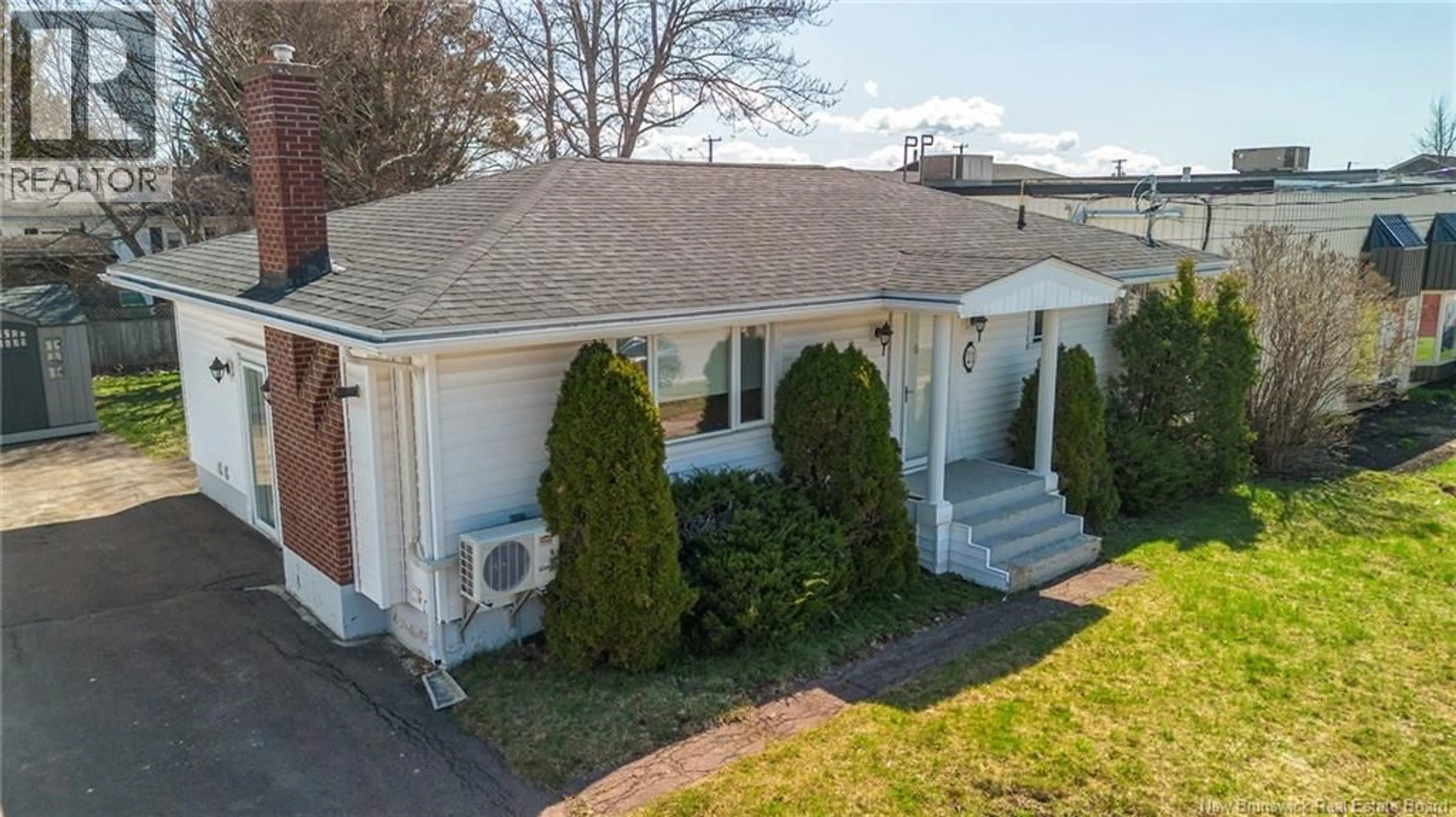 A pic from outside/outdoor area/front of a property/back of a property/a pic from drone, street for 21 MOUNT ROYAL BOULEVARD, Moncton New Brunswick E1E2T9