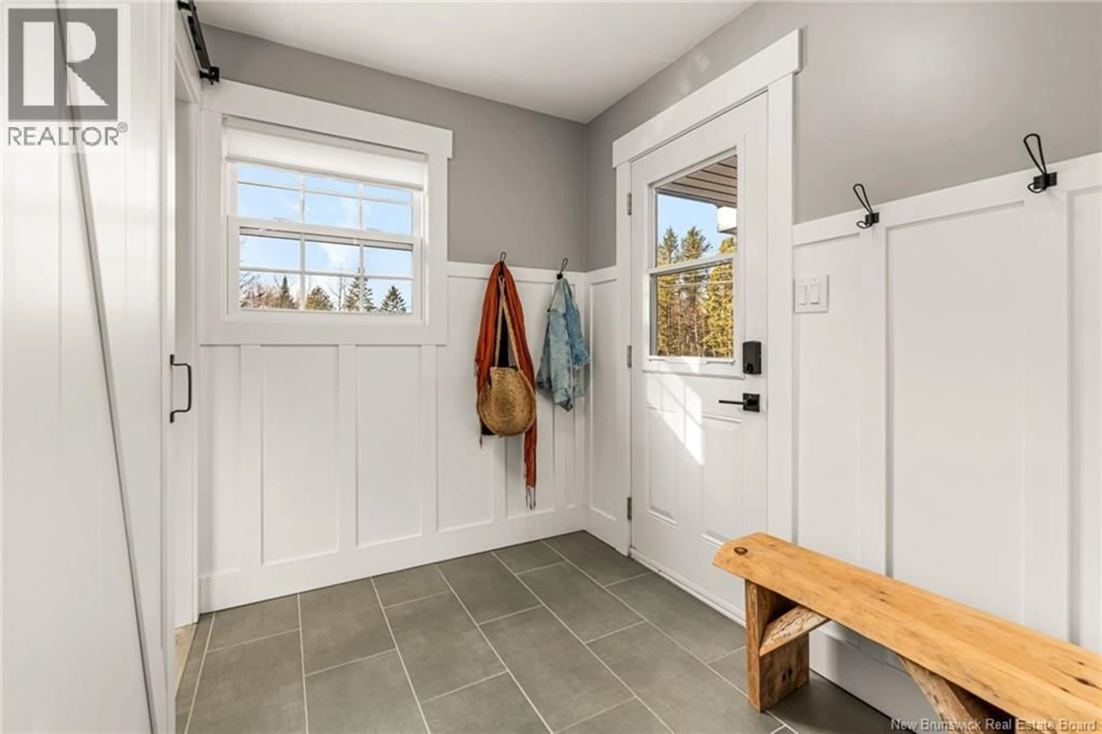Indoor entryway for 303 SAINT CHARLES SUD, Saint-Charles New Brunswick E4W4V5