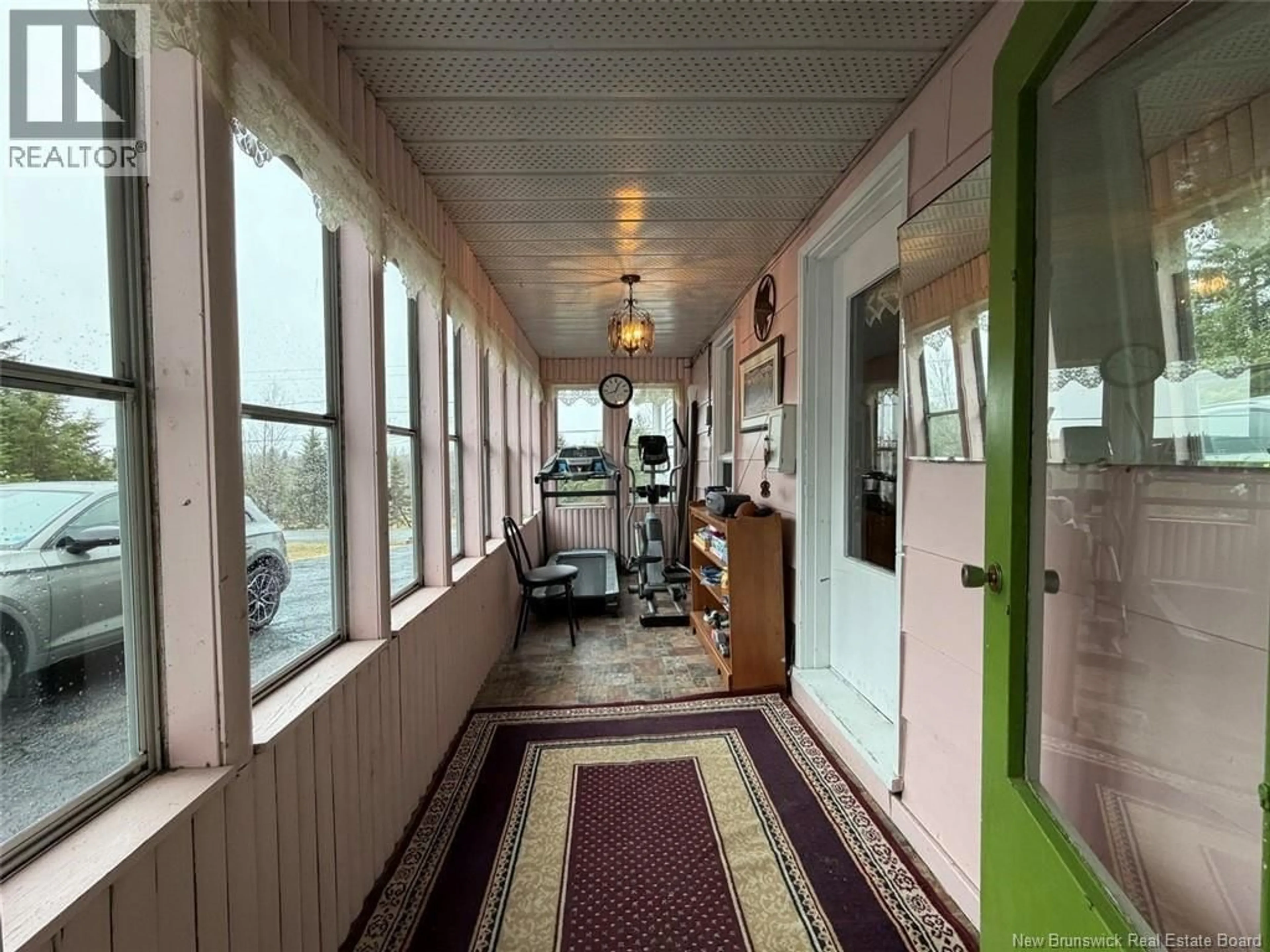 Indoor foyer for 243 RIVIERE VERTE ROAD, Rivière-Verte New Brunswick E7A3A1