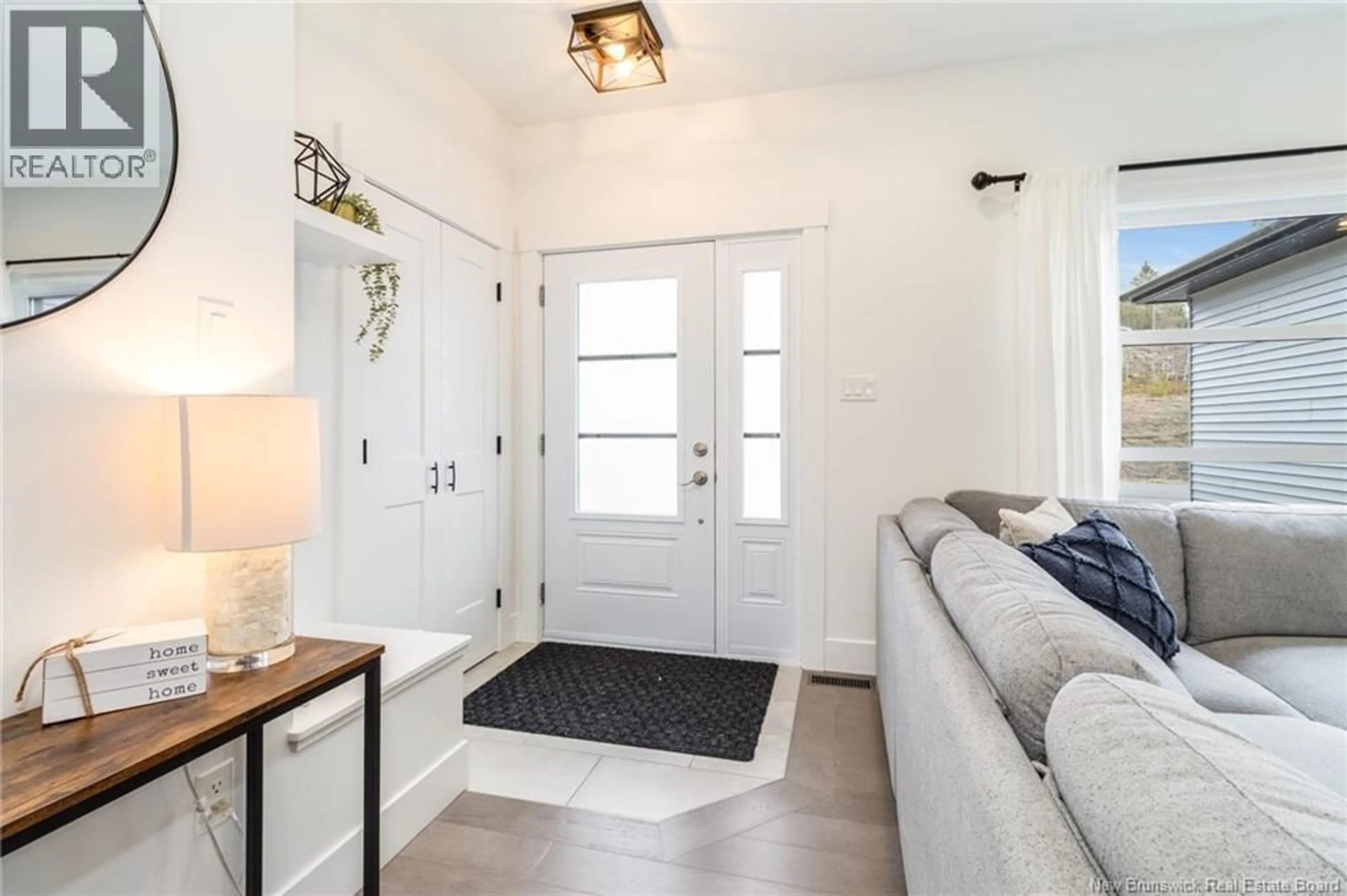 Indoor entryway for 54 GOLDEN EAGLE DRIVE, Hanwell New Brunswick E3C0H3