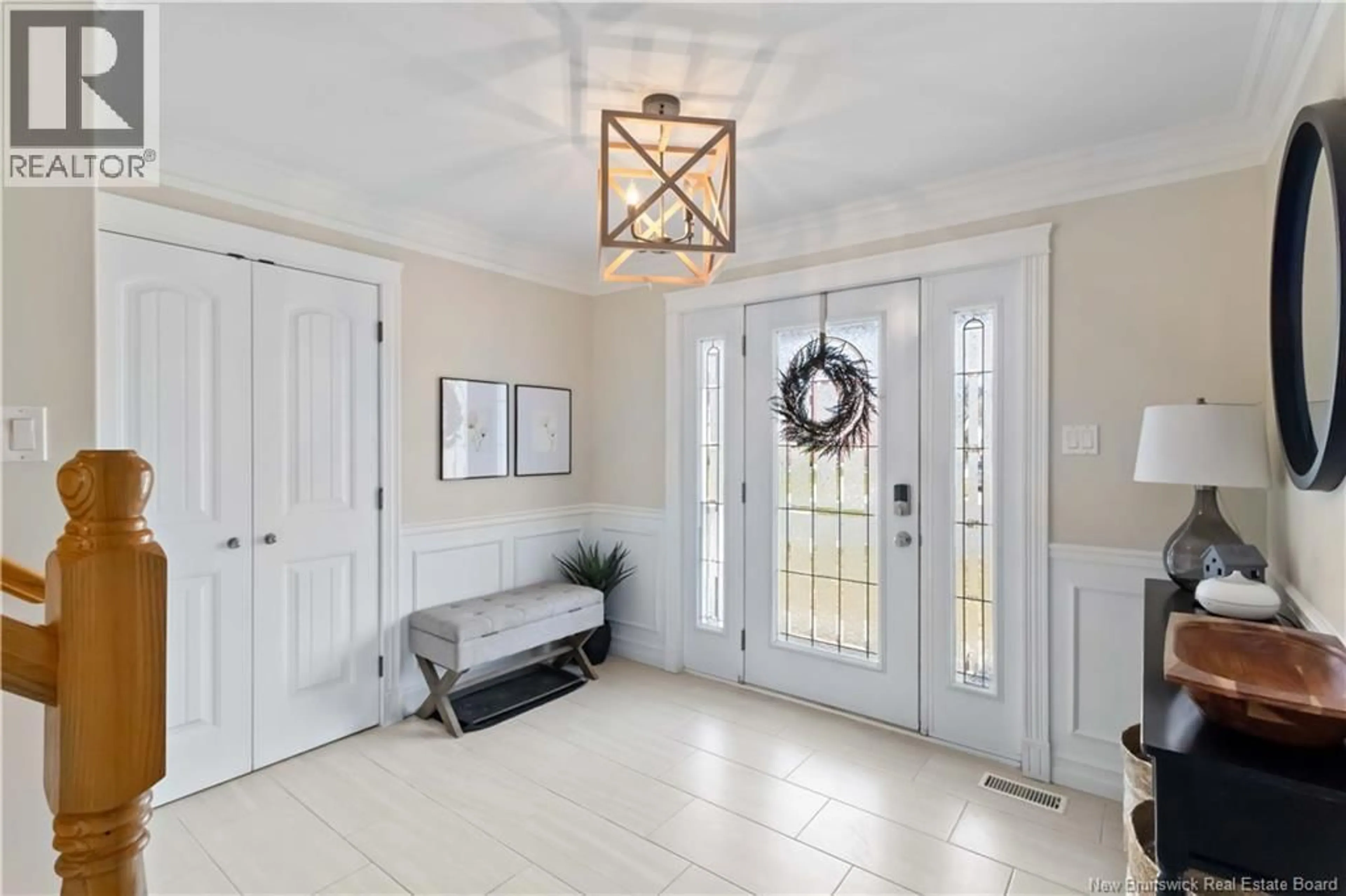 Indoor entryway for 22 EMMA COURT, Fredericton New Brunswick E3G0W2