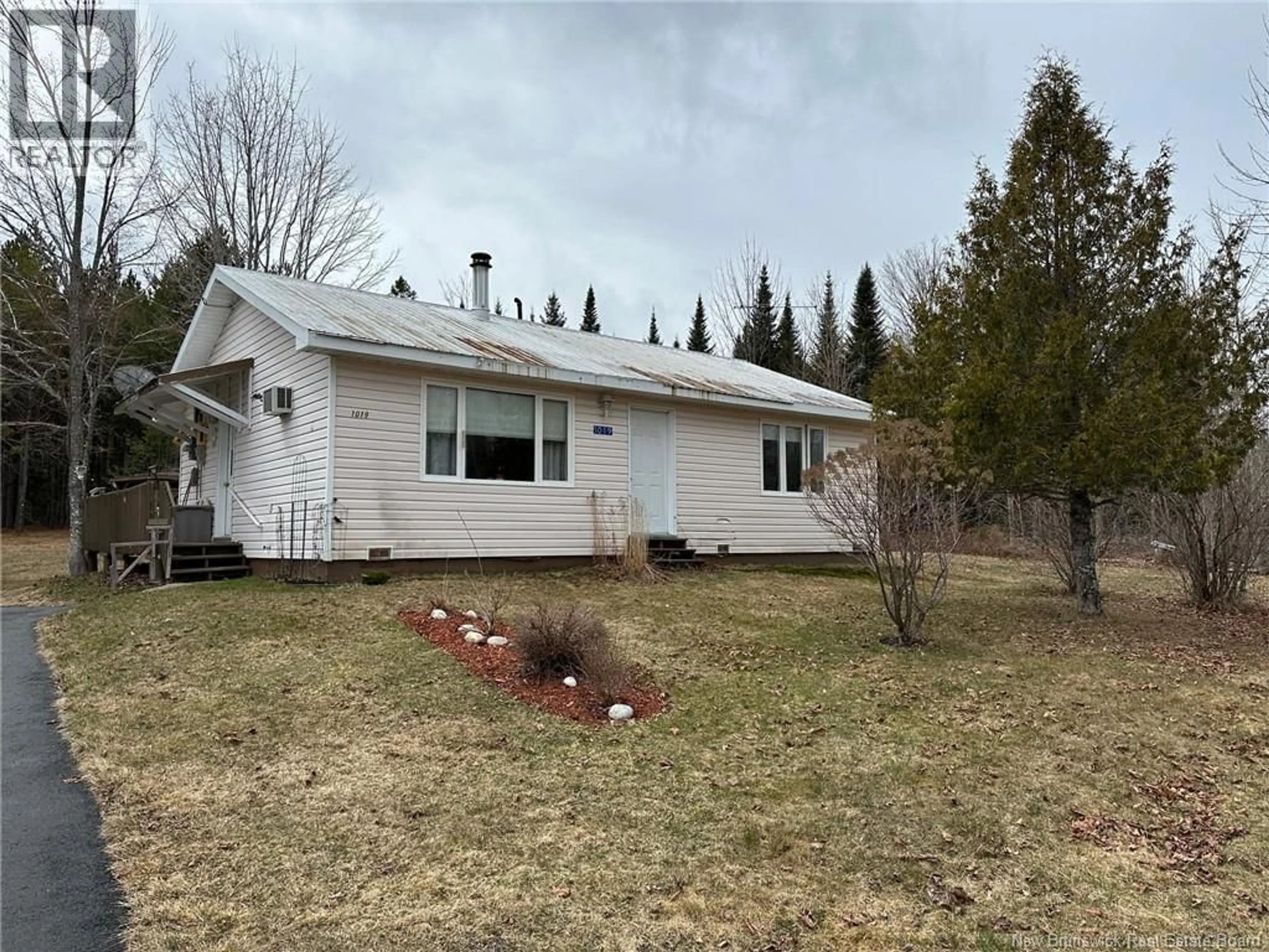 A pic from outside/outdoor area/front of a property/back of a property/a pic from drone, street for 1019 BLOOMFIELD RIDGE ROAD, Hayesville New Brunswick E6A1V4