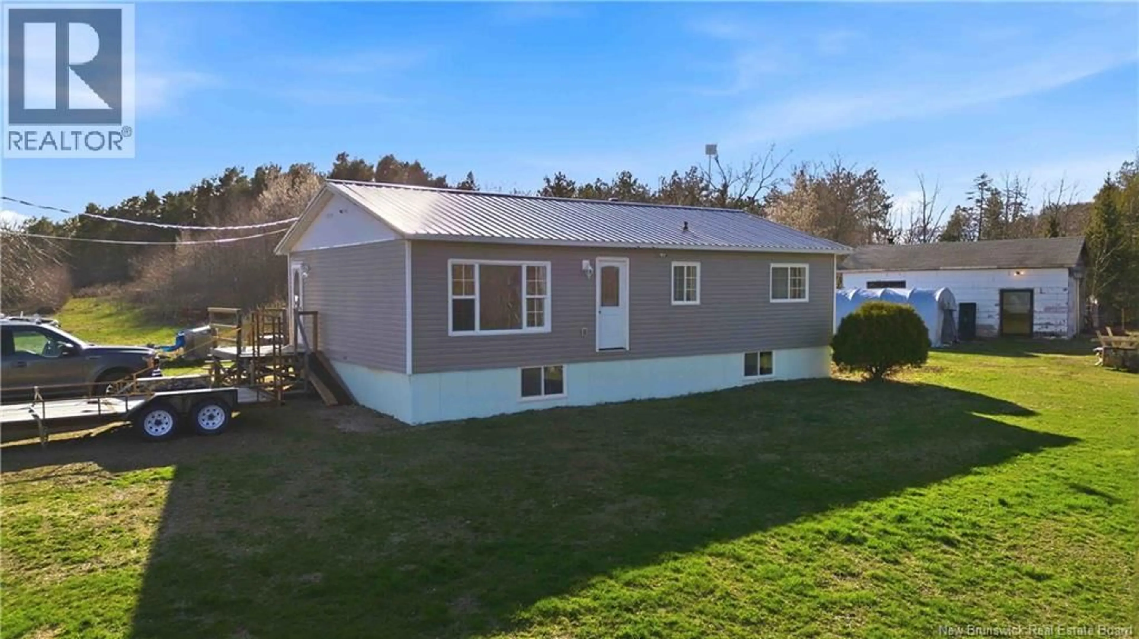 A pic from outside/outdoor area/front of a property/back of a property/a pic from drone, unknown for 332 UPPER COYTOWN ROAD, Upper Gagetown New Brunswick E5M1R4