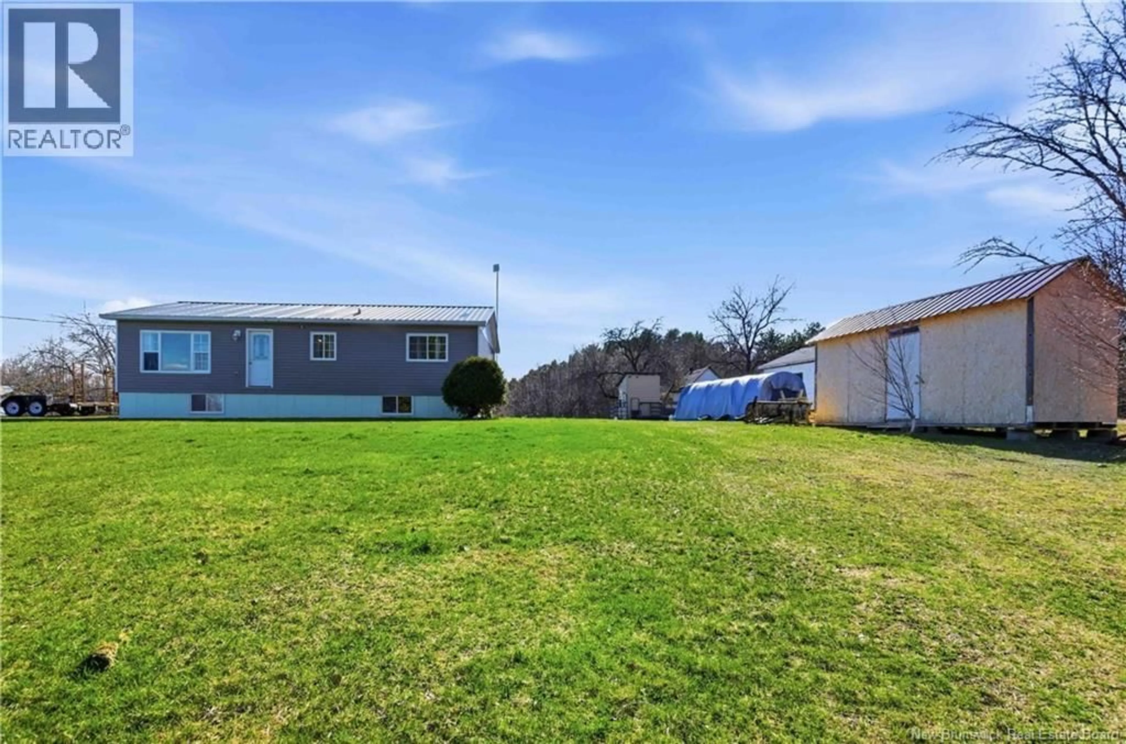 A pic from outside/outdoor area/front of a property/back of a property/a pic from drone, water/lake/river/ocean view for 332 UPPER COYTOWN ROAD, Upper Gagetown New Brunswick E5M1R4