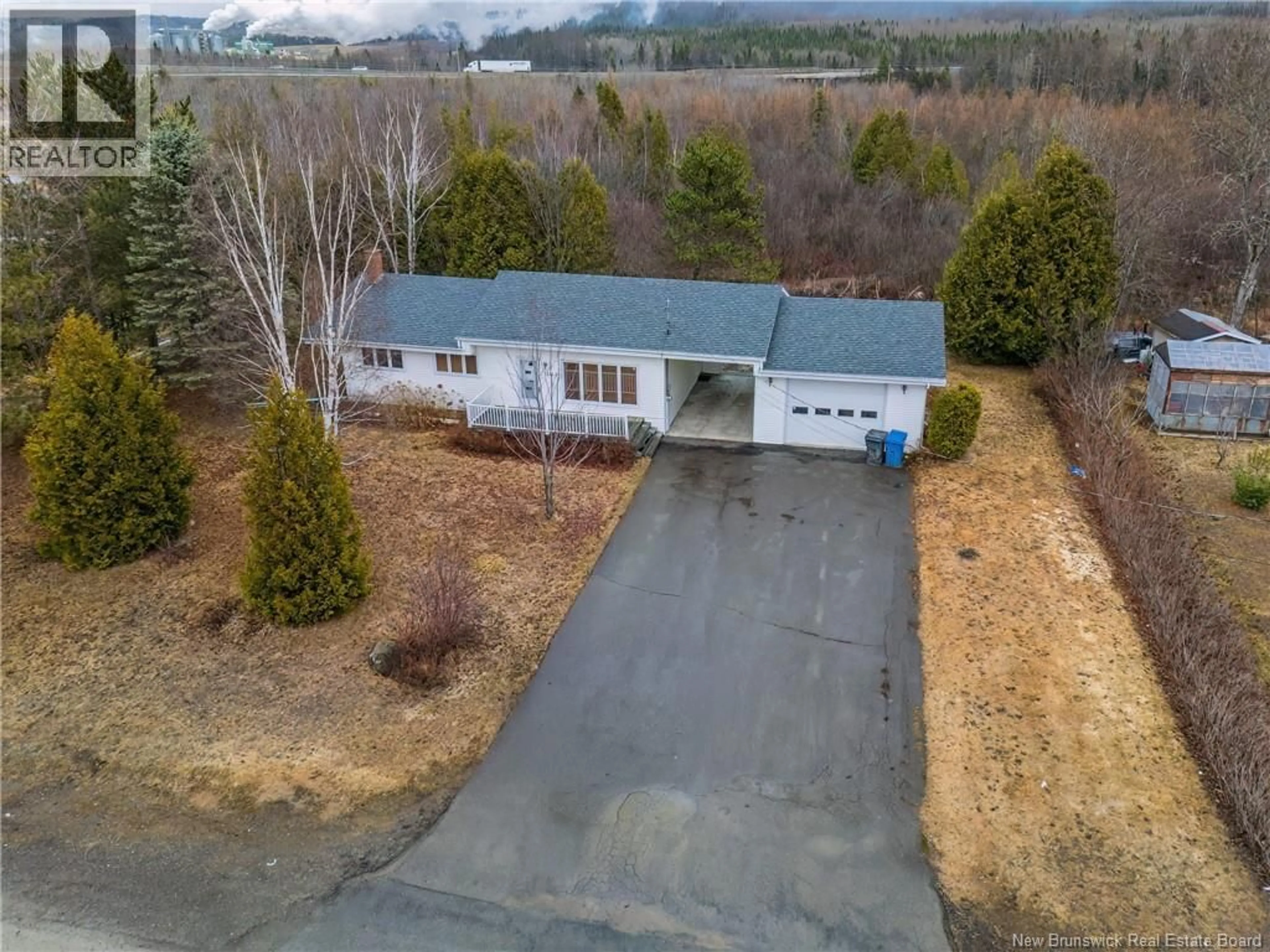 A pic from outside/outdoor area/front of a property/back of a property/a pic from drone, mountain view for 11765 ROUTE 144, Saint-Léonard New Brunswick E7E0A9
