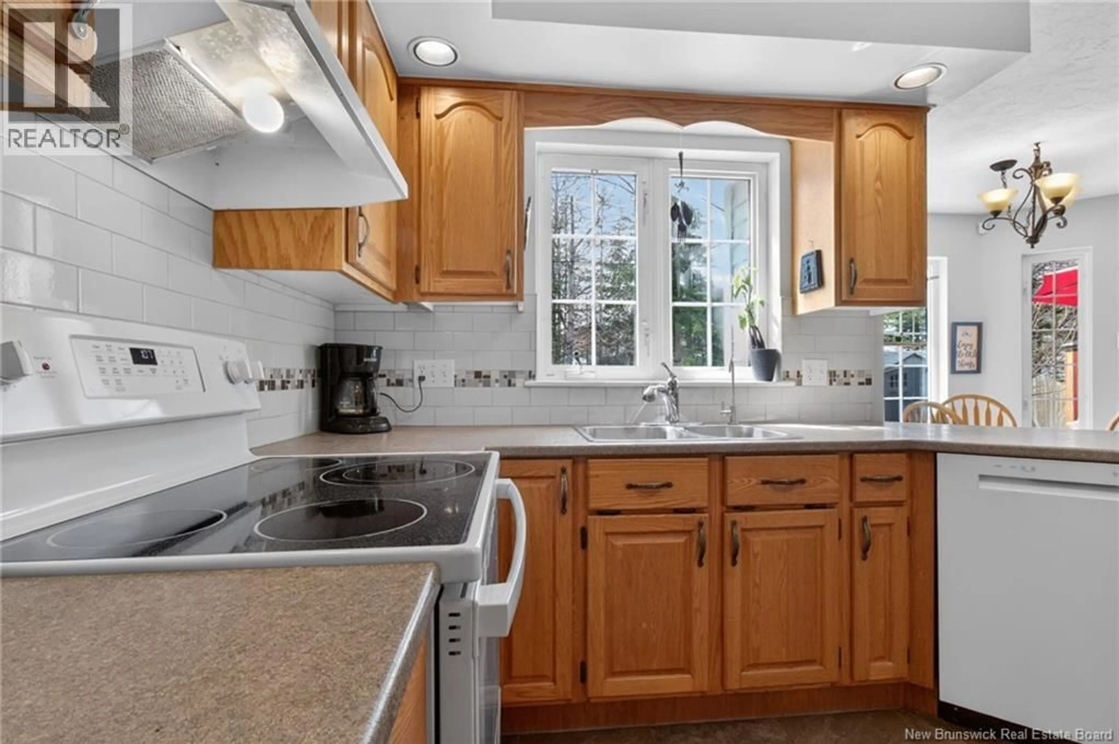 Standard kitchen, ceramic/tile floor for 170 CRESTWOOD DRIVE, Moncton New Brunswick E1C9P1