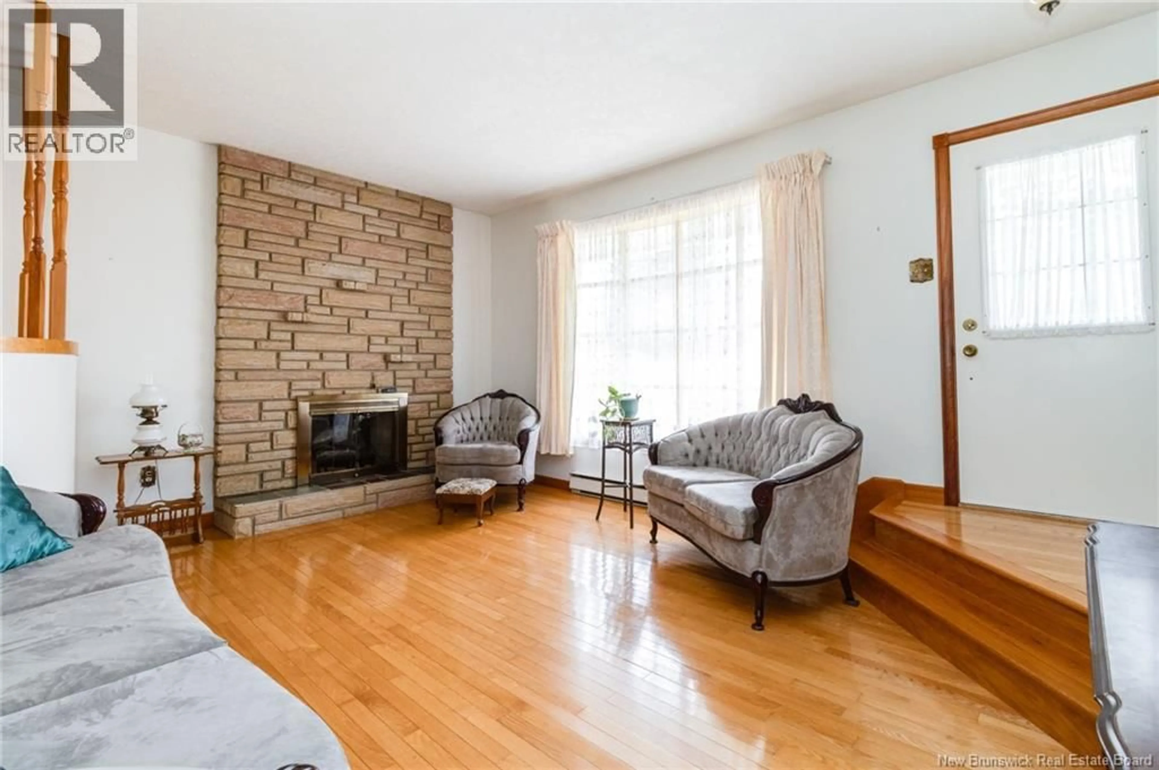 Living room with furniture, wood/laminate floor for 1383 ROUTE 101, Nasonworth New Brunswick E3C2C9