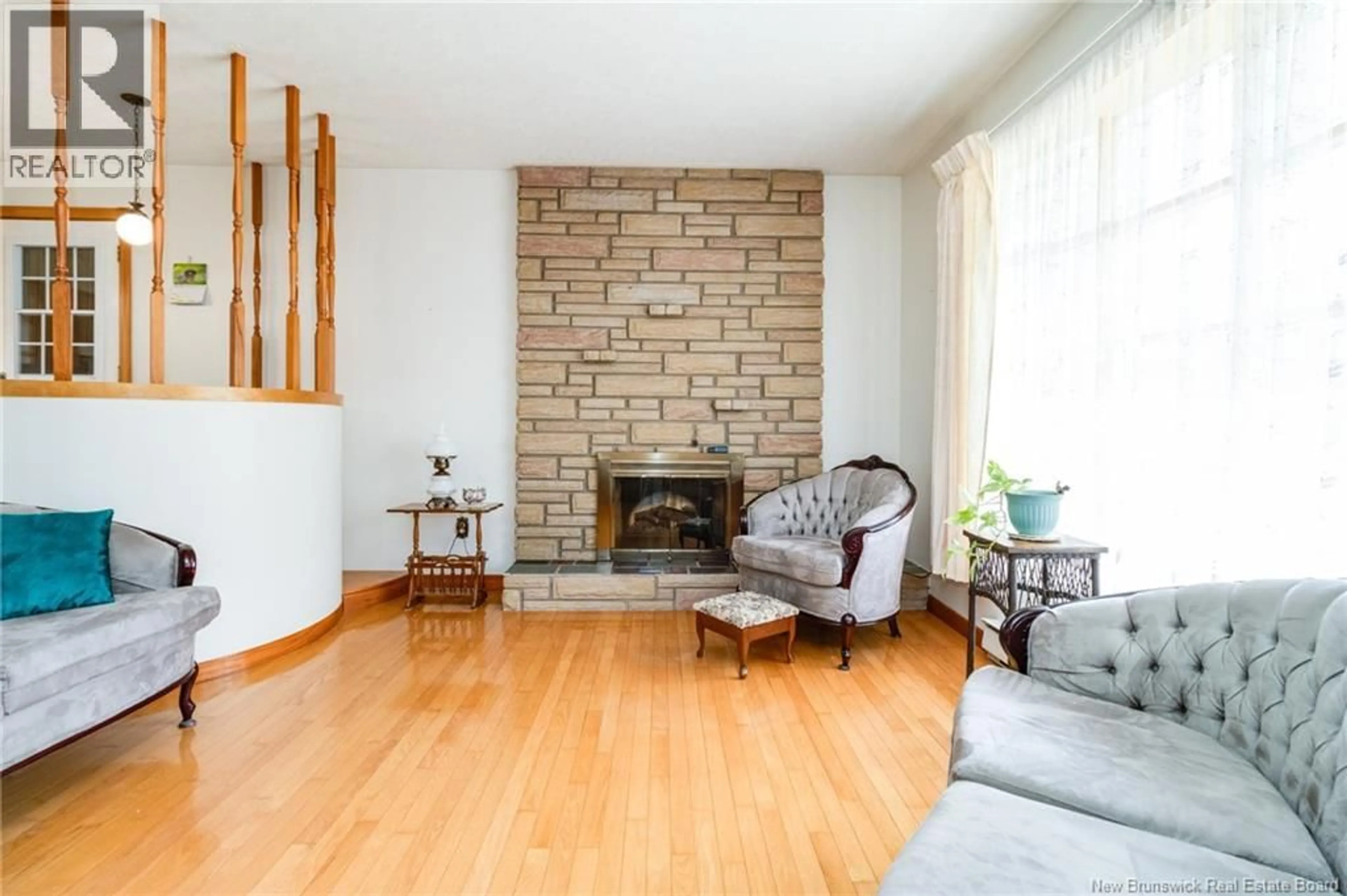 Living room with furniture, wood/laminate floor for 1383 ROUTE 101, Nasonworth New Brunswick E3C2C9