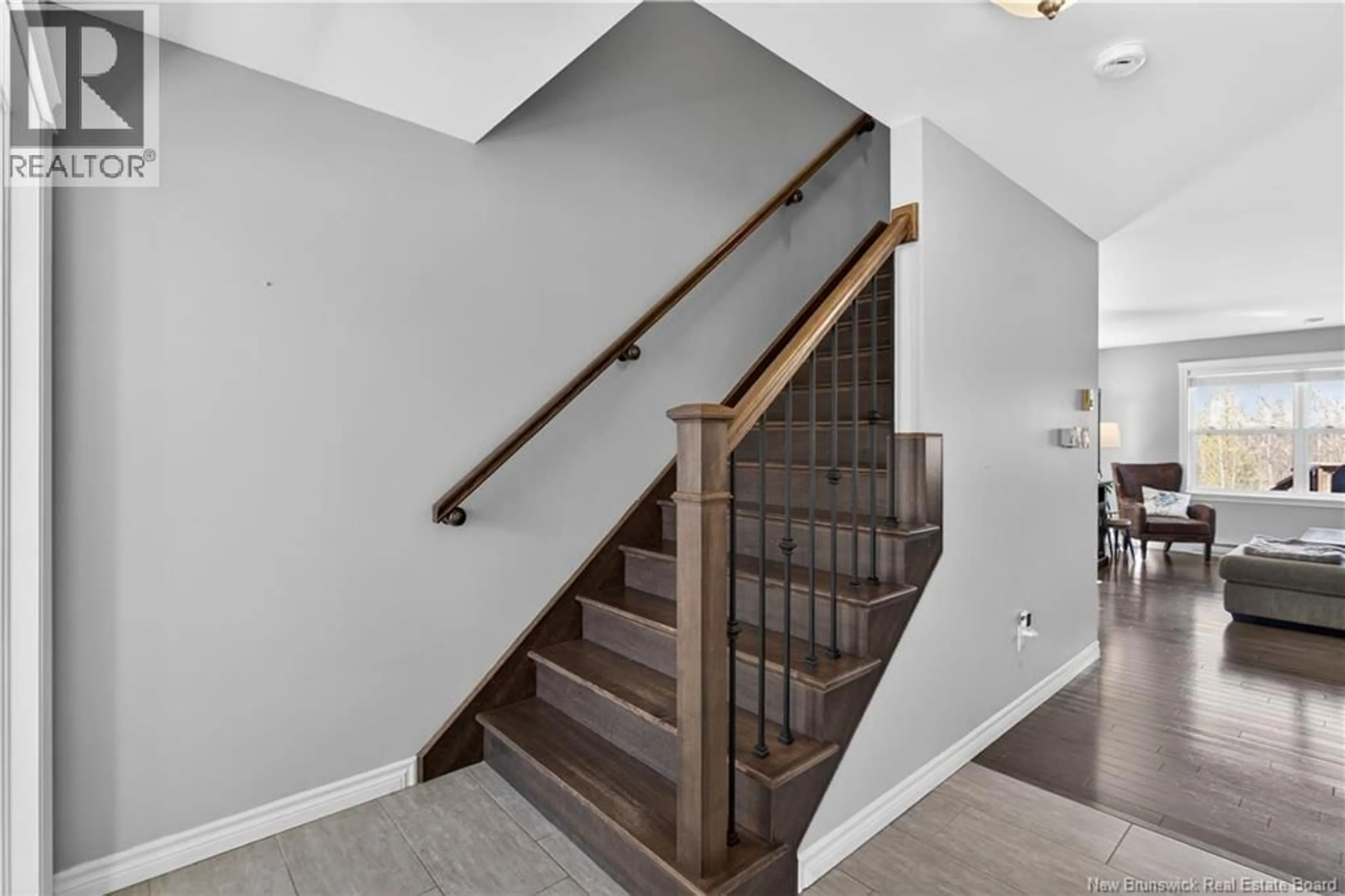 Stairs for 333 DOLBEAU STREET, Dieppe New Brunswick E1A9P9