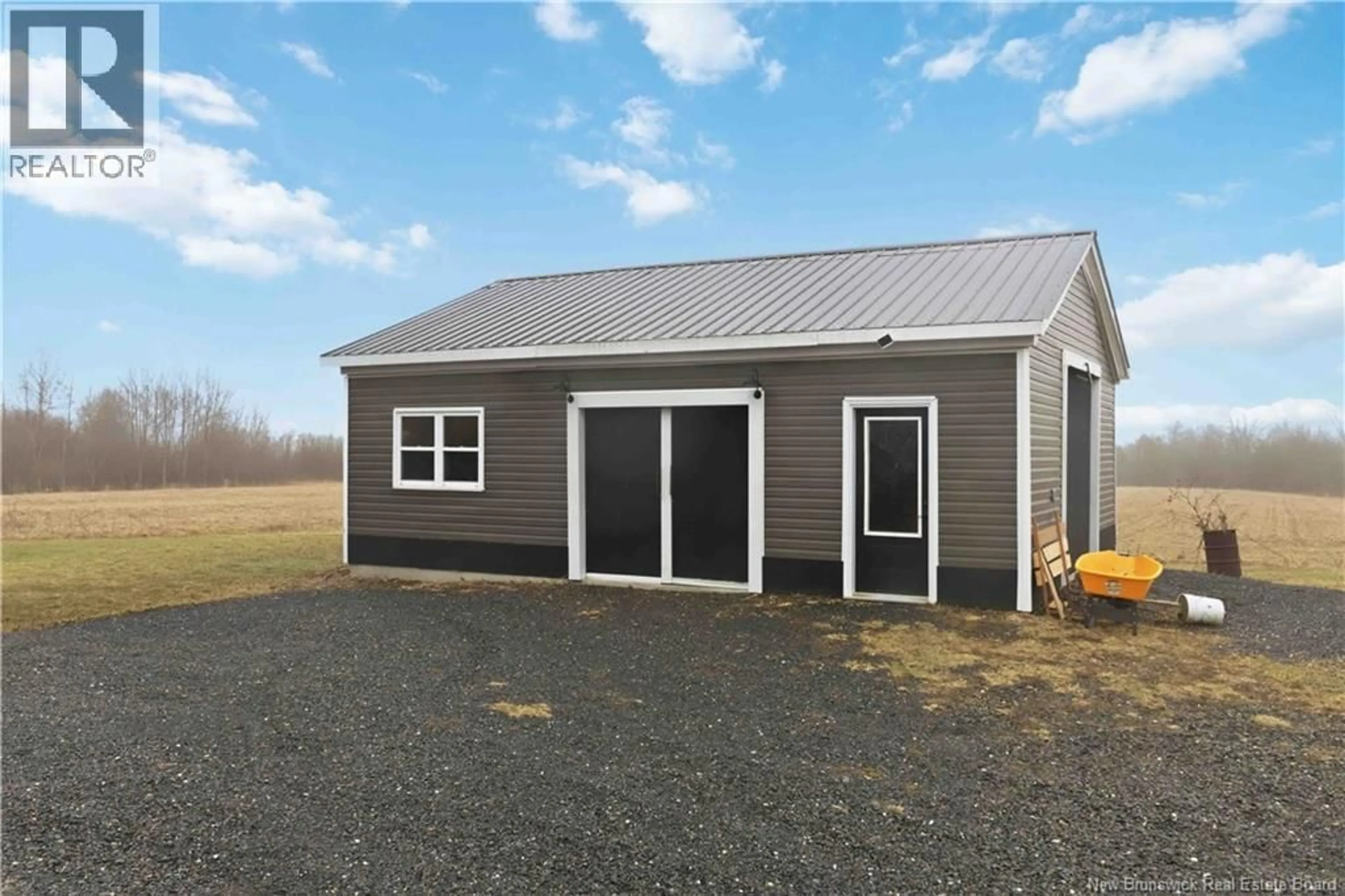 Home with vinyl exterior material, building for 242 OLD HOULTON ROAD, Richmond Settlement New Brunswick E7M4Z4