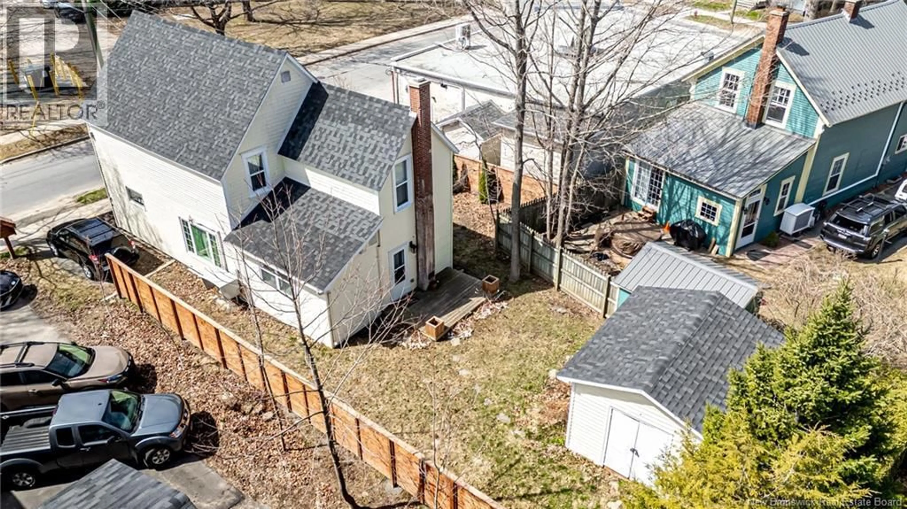 A pic from outside/outdoor area/front of a property/back of a property/a pic from drone, street for 18 SHORE STREET, Fredericton New Brunswick E3B1R2