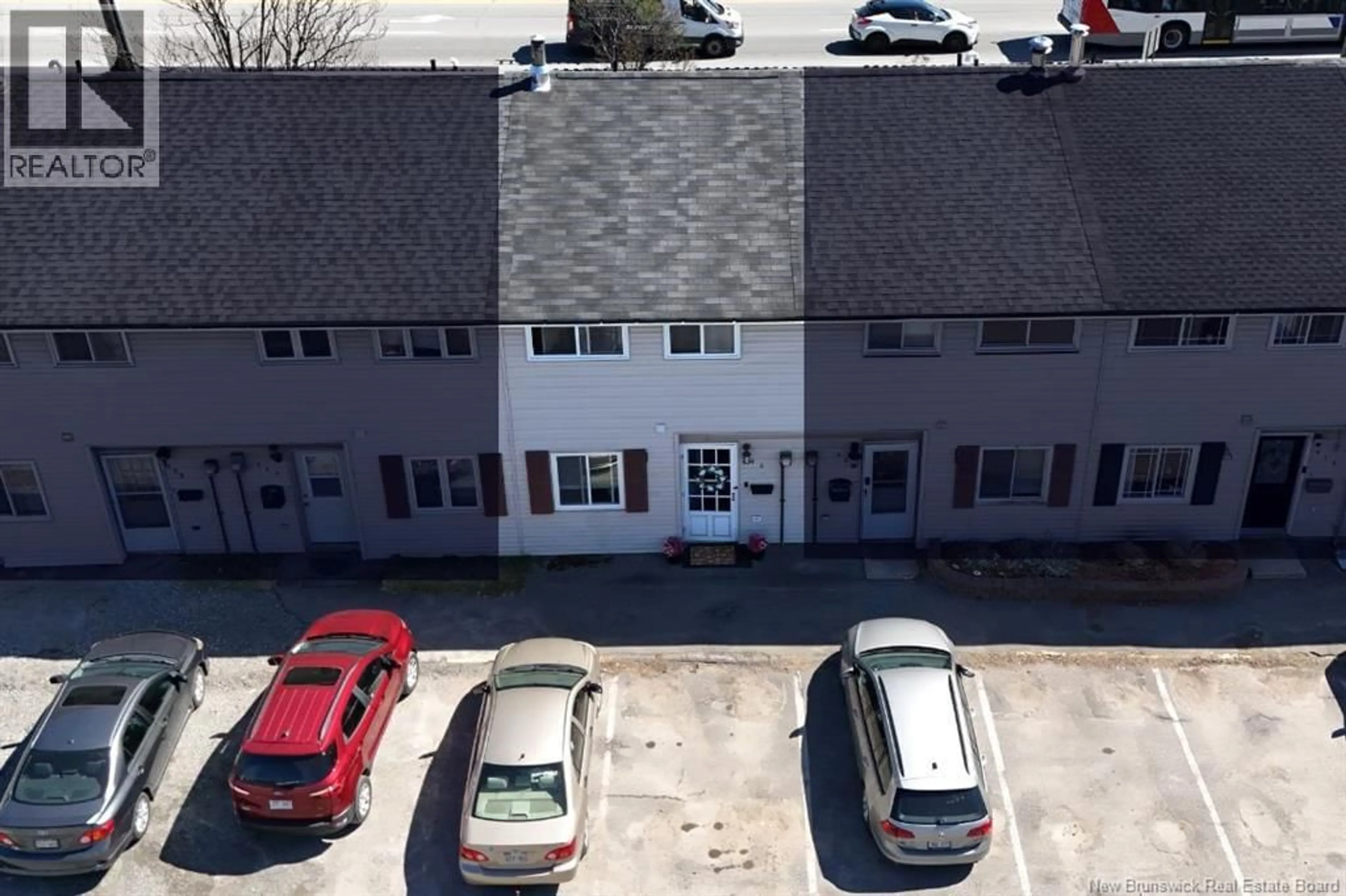 A pic from outside/outdoor area/front of a property/back of a property/a pic from drone, building for 406 HIGHMEADOW DRIVE, Saint John New Brunswick E2J3V1
