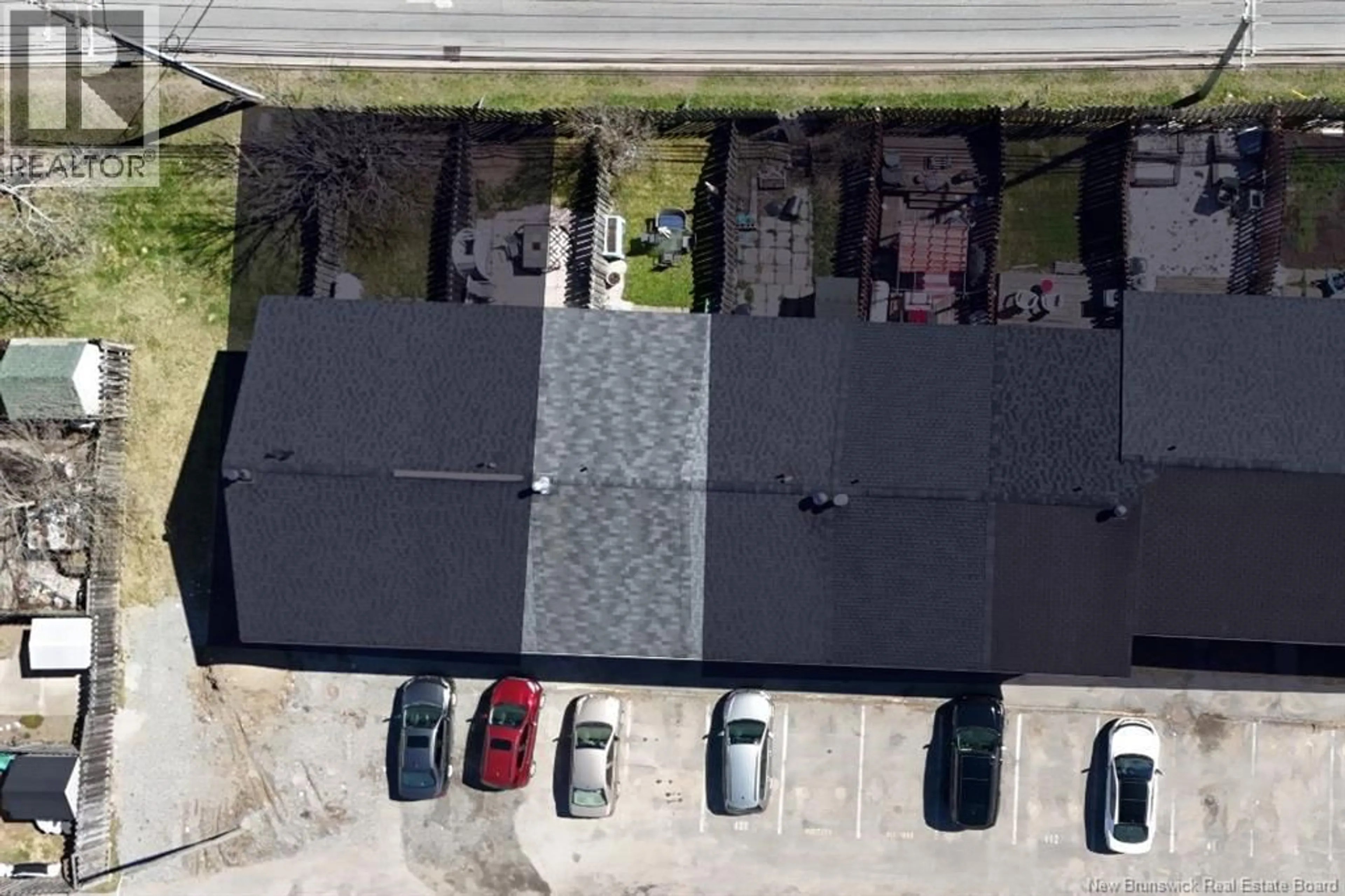 A pic from outside/outdoor area/front of a property/back of a property/a pic from drone, street for 406 HIGHMEADOW DRIVE, Saint John New Brunswick E2J3V1