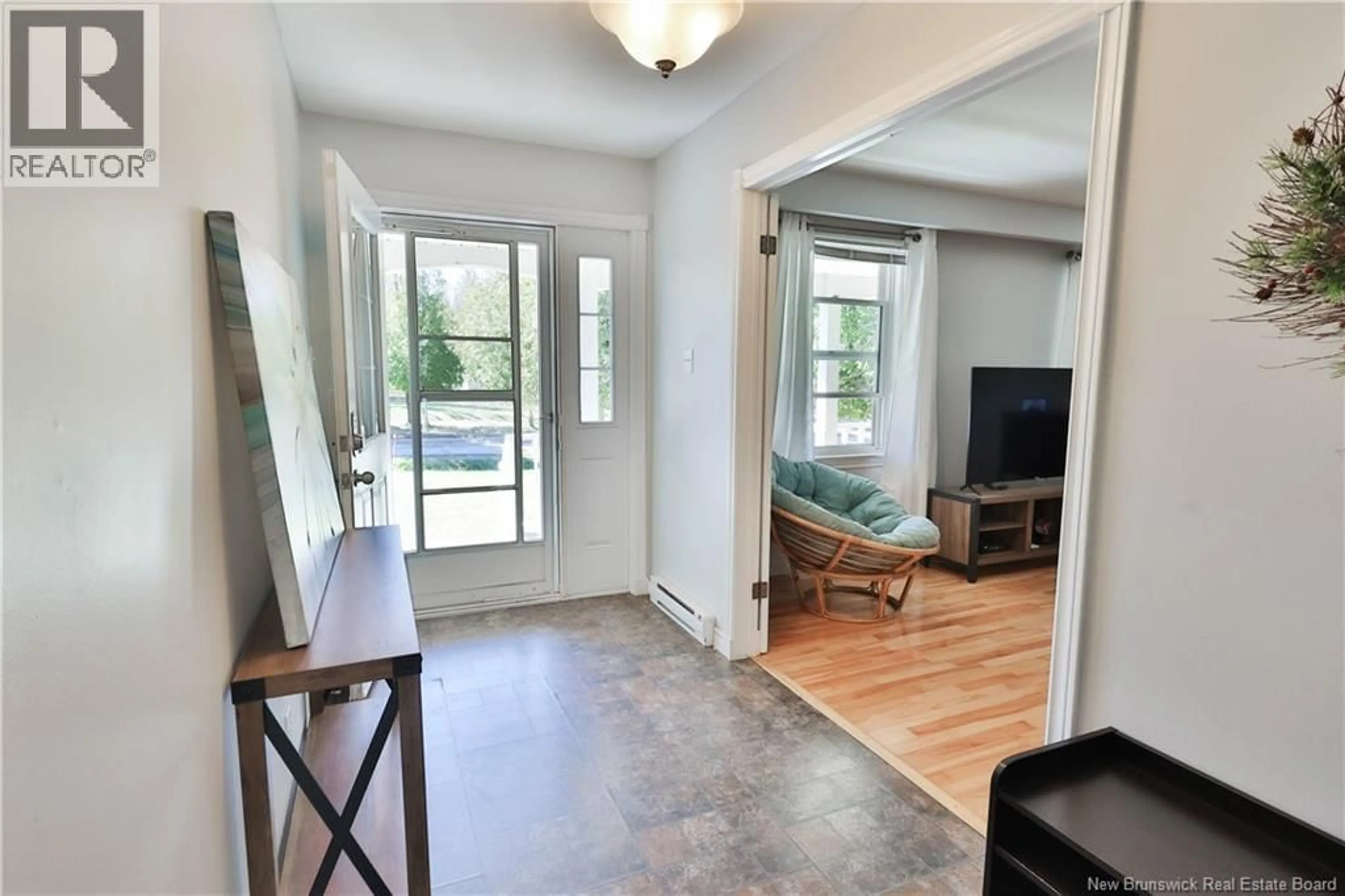 Indoor entryway for 37 CEDAR RIDGE BOULEVARD, Quispamsis New Brunswick E2E4K4
